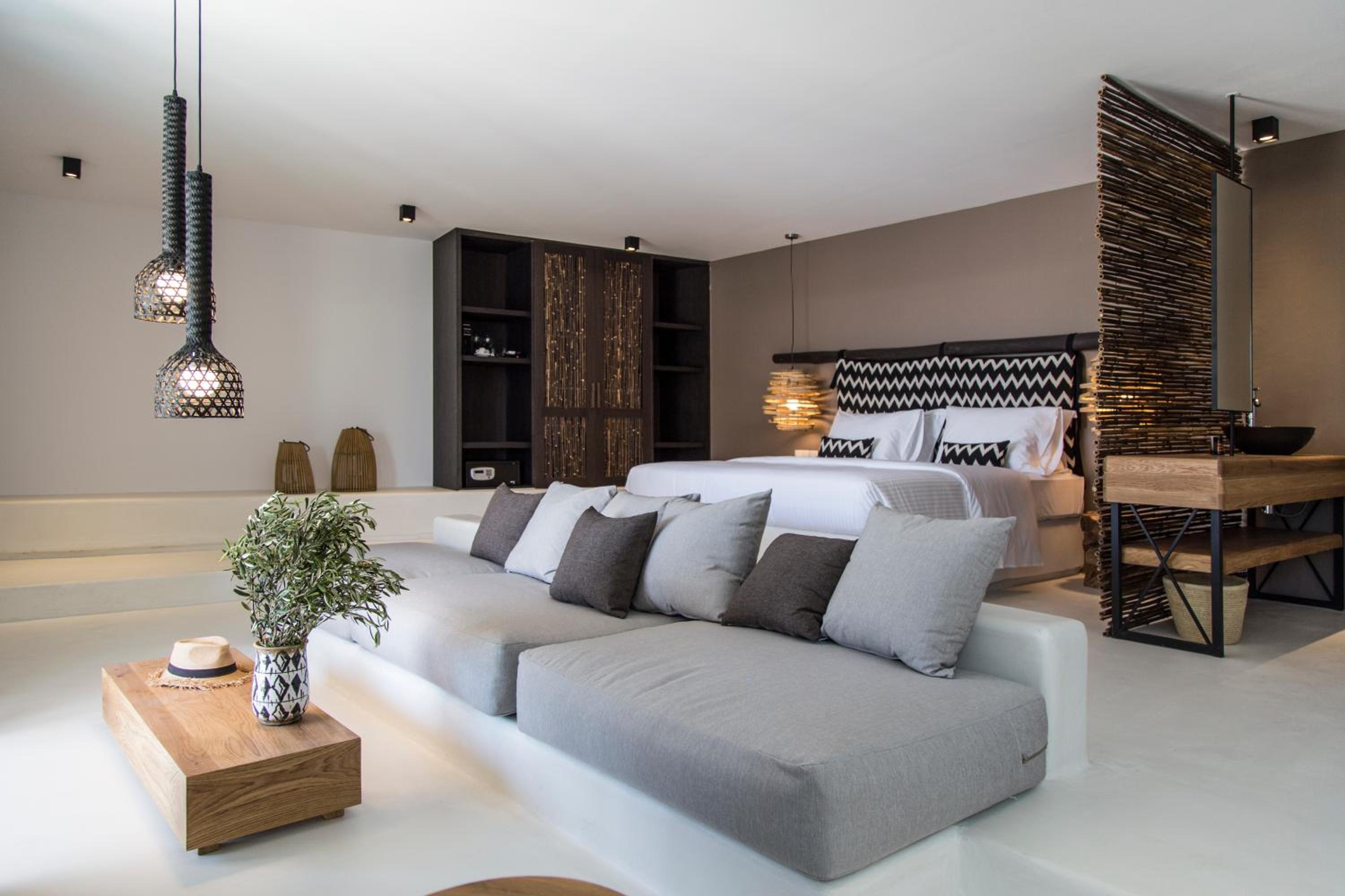 One-Bedroom Suite with Private plunge Pool