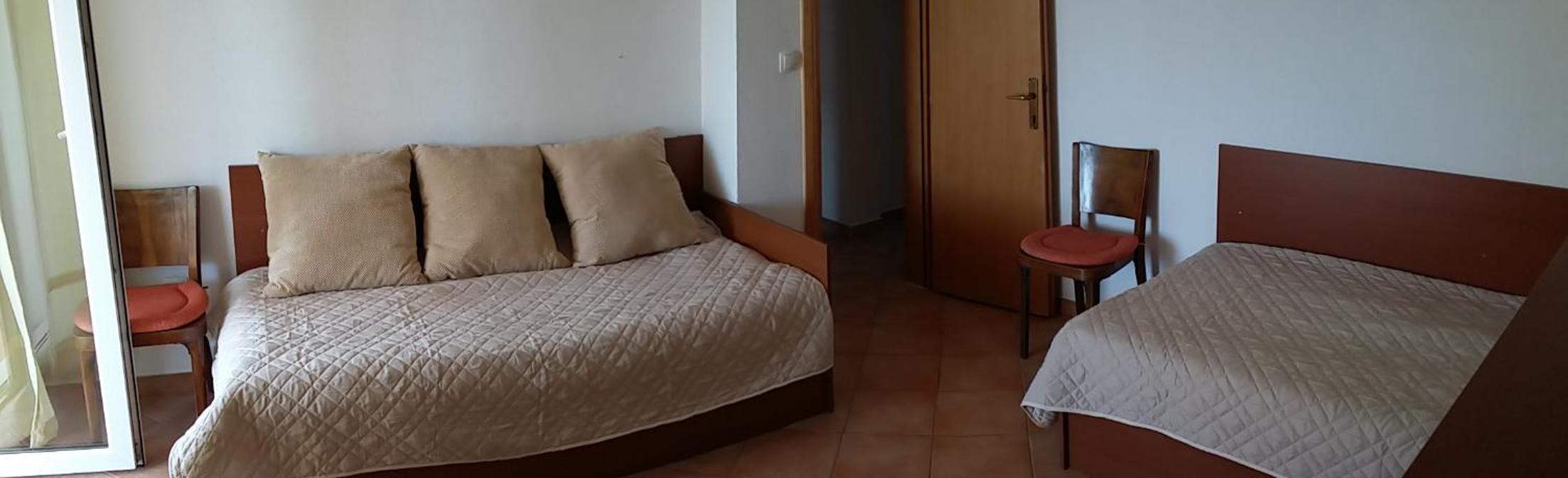 Two-Bedroom Apartment (5 Adults) photo 2