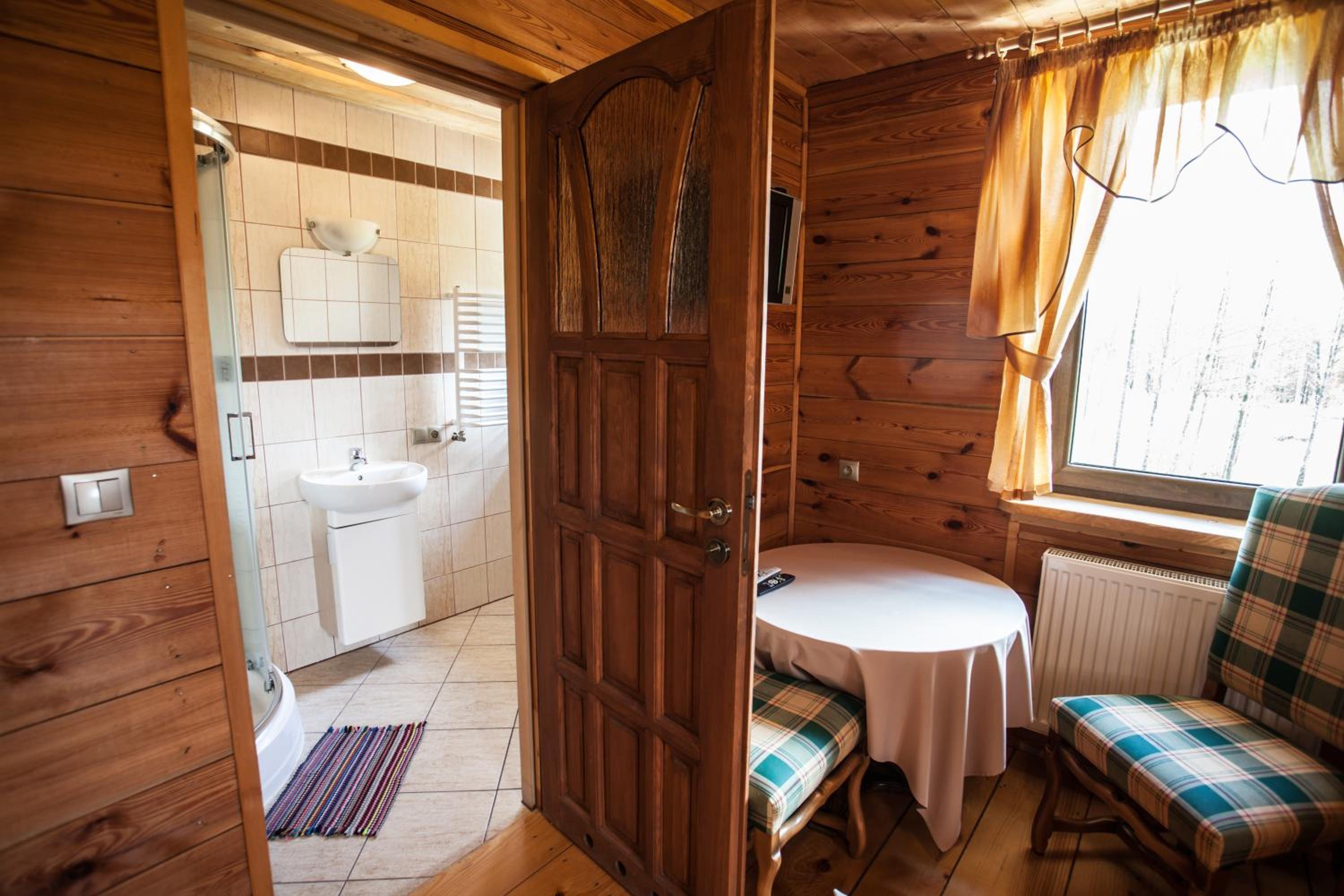Double Room with Private Bathroom photo 3