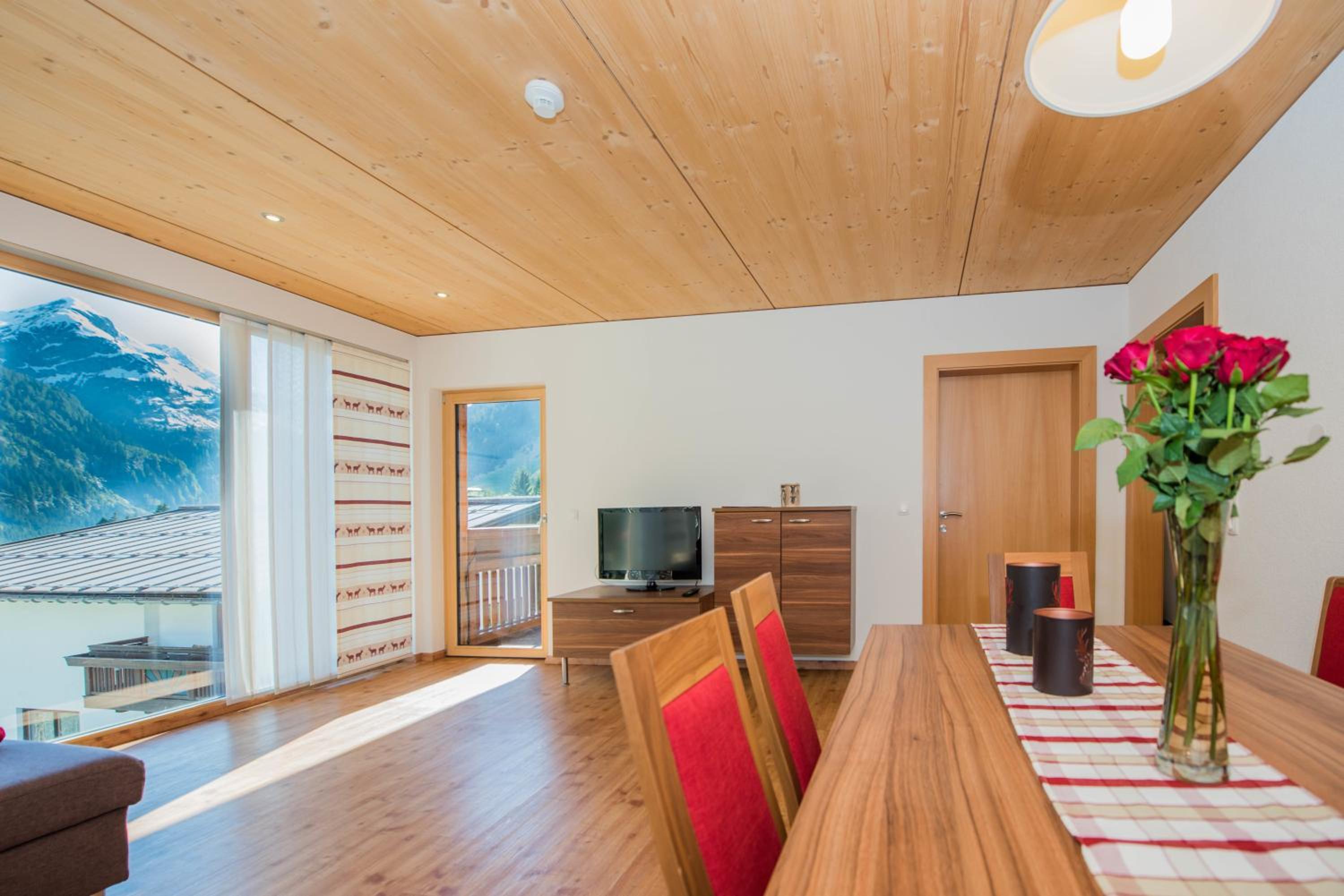Two-Bedroom Apartment with Sauna
