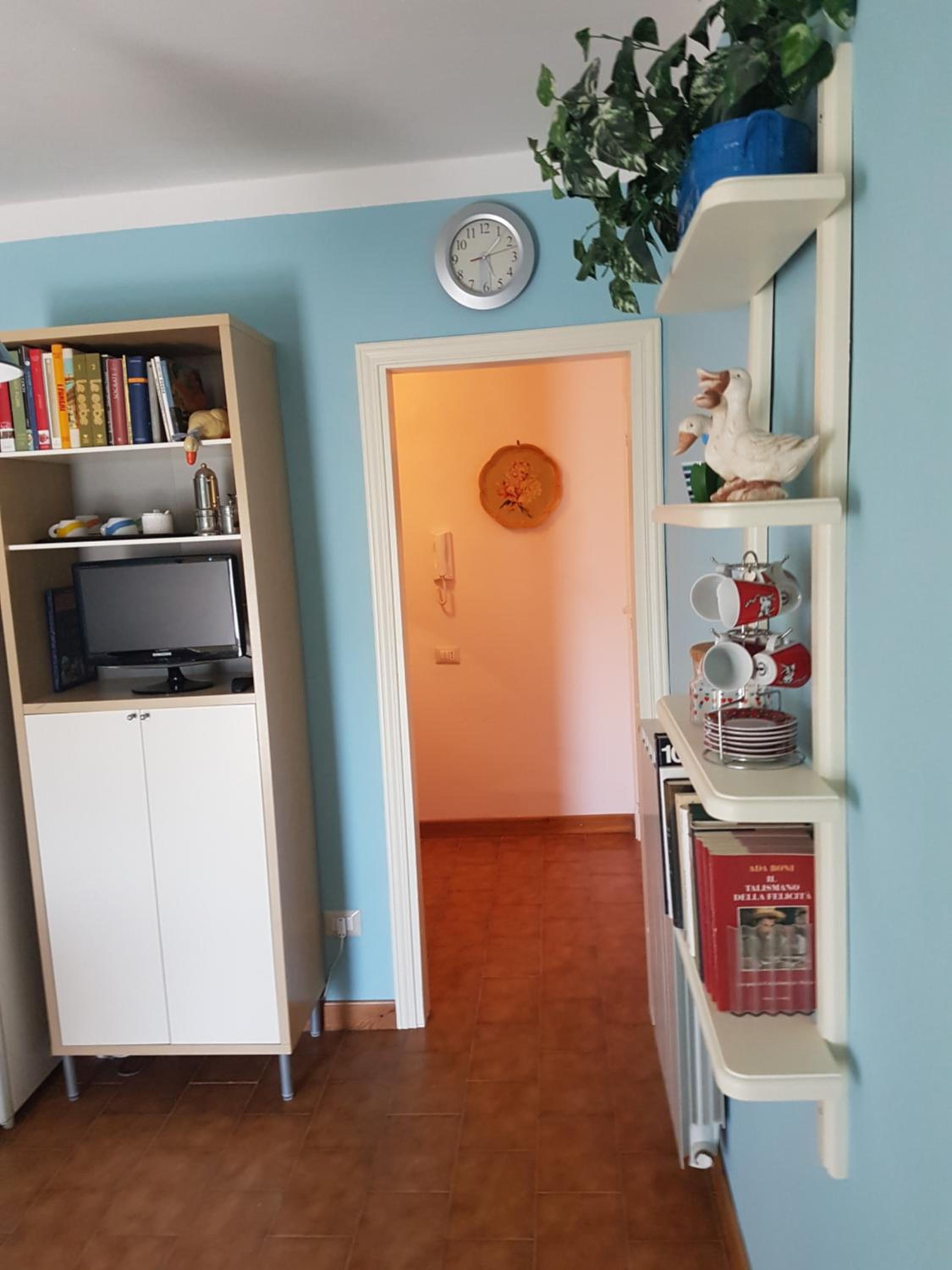 Two-Bedroom House - Photo 19