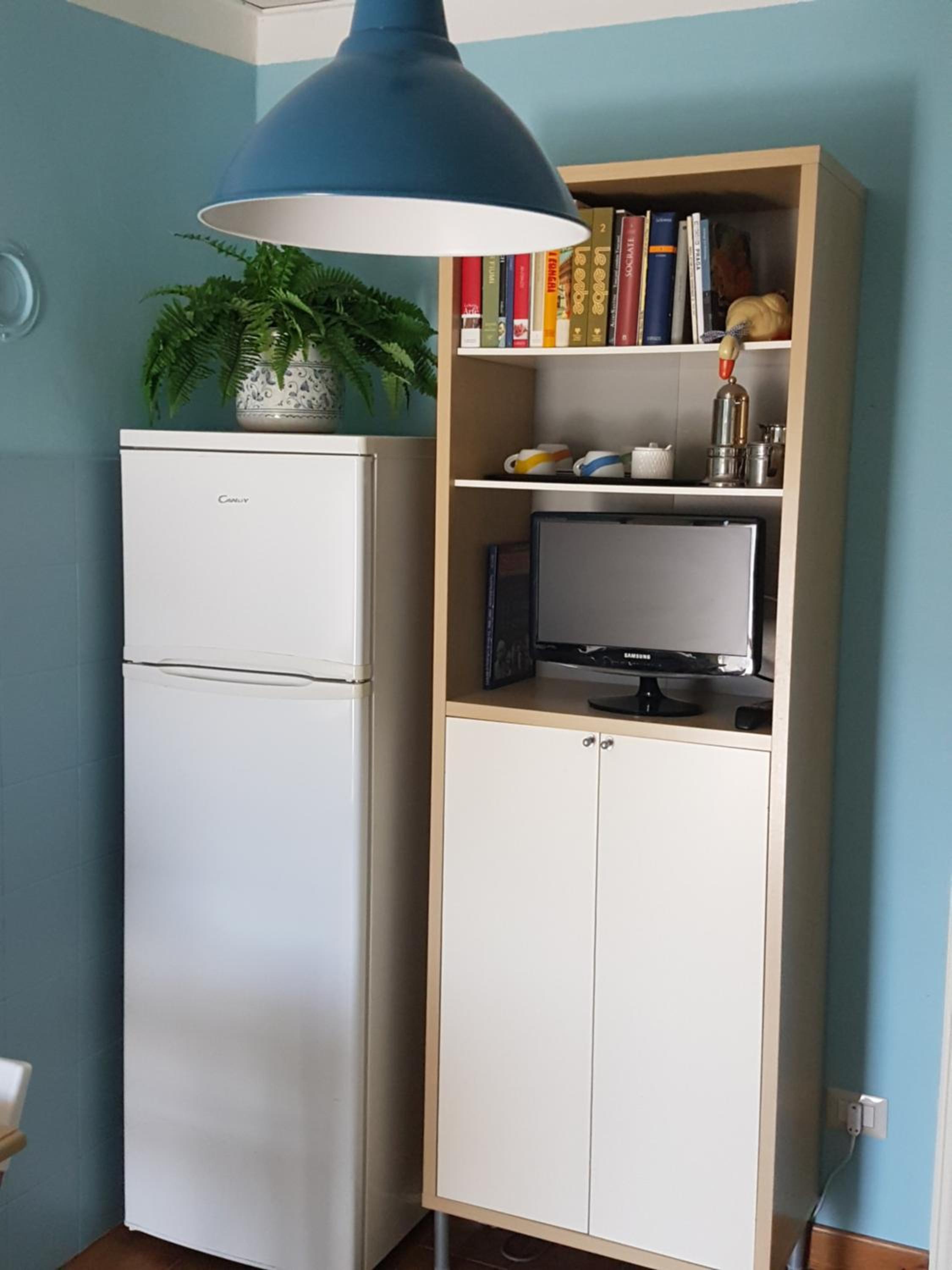 Two-Bedroom House - Photo 3
