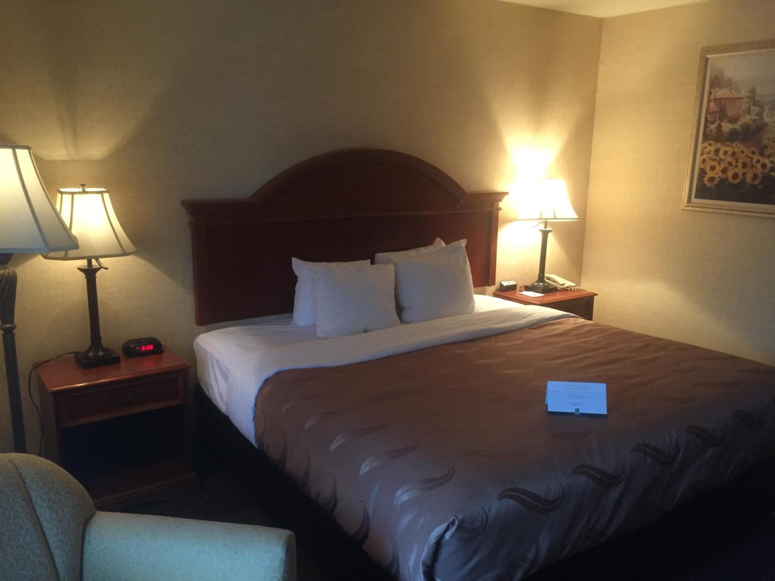 King Room - Smoking- Not Pet Friendly - Photo 2