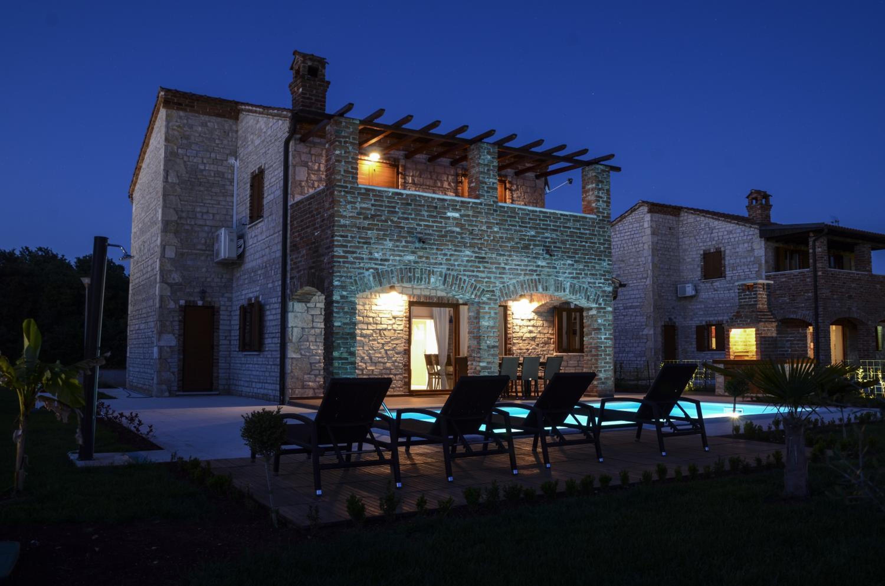 Villa with Private Pool photo 3