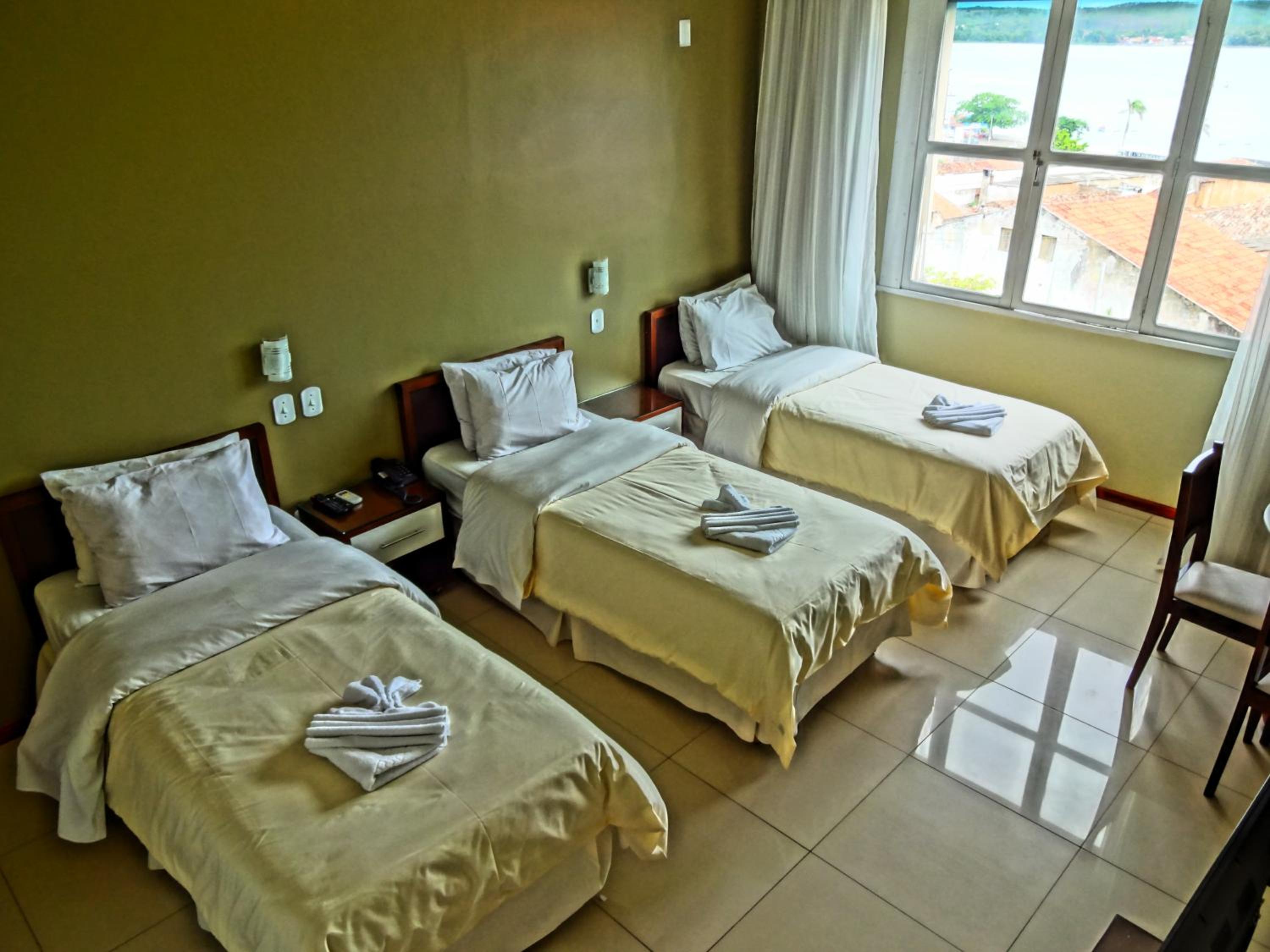 Deluxe Triple Room photo 2