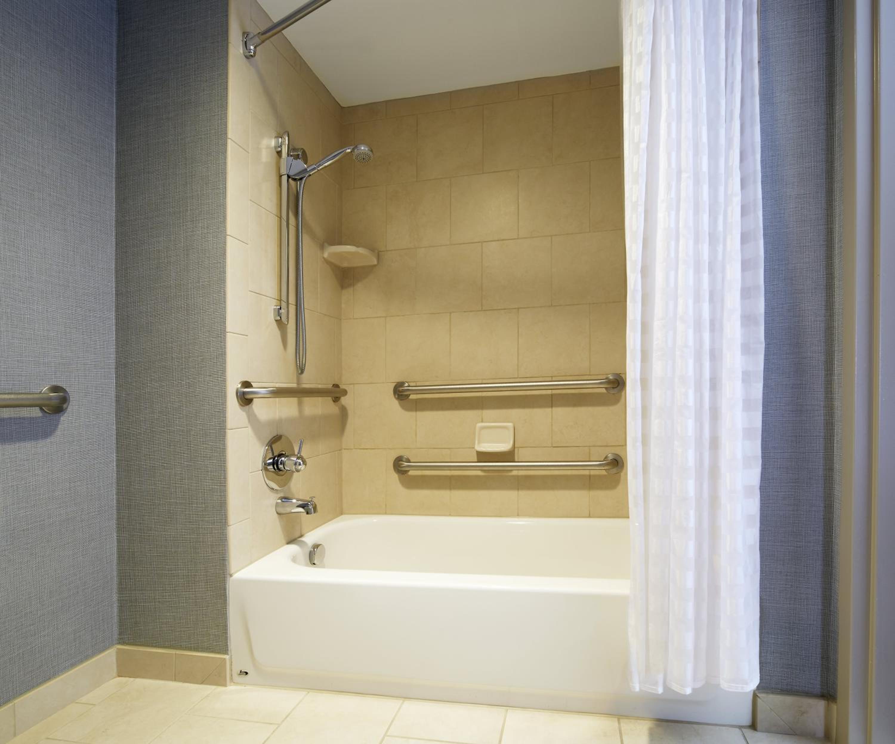 King Room with Sofa Bed and Accessible Tub - Disability Access - Photo 3