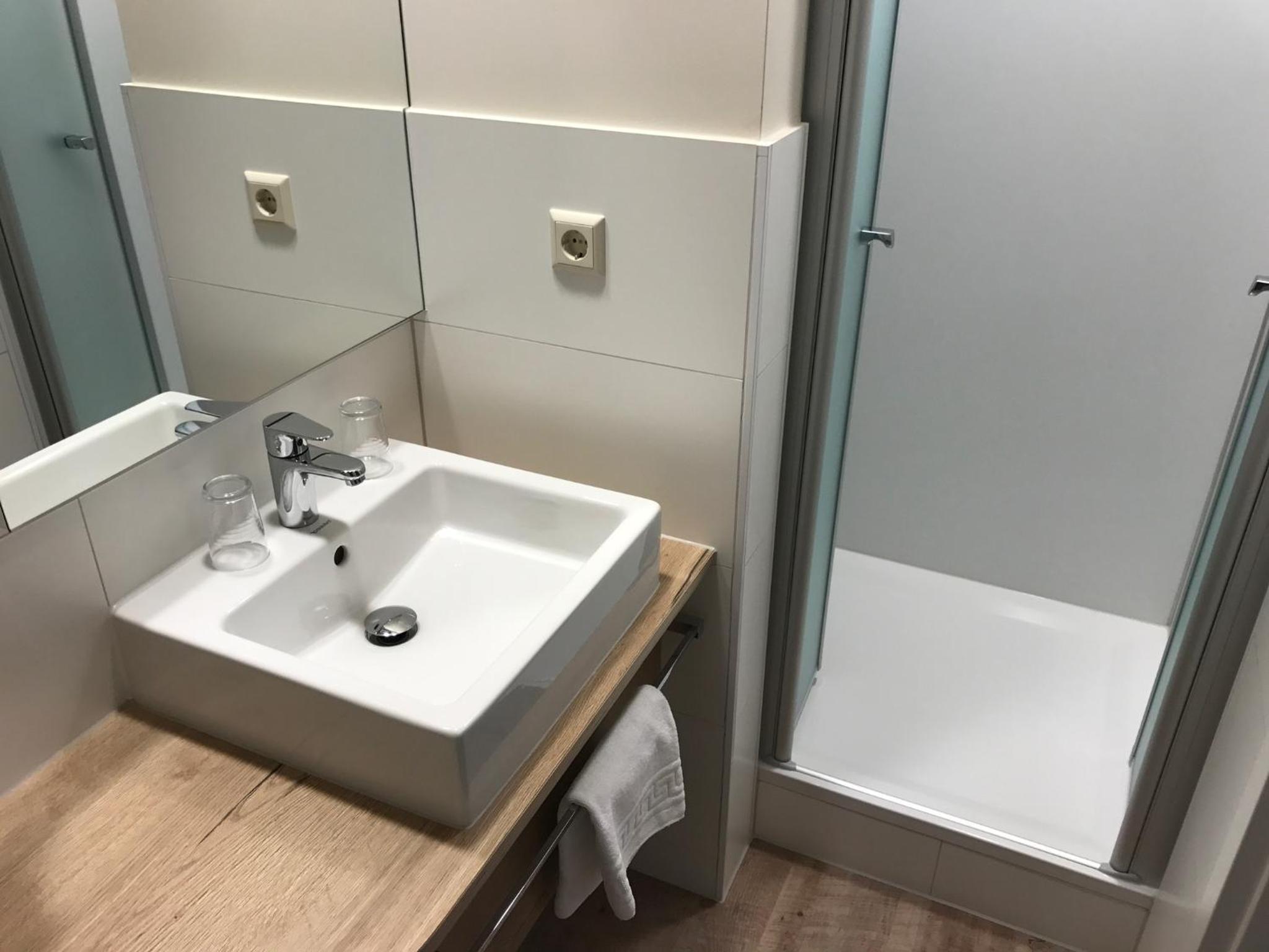 Superior Double Room - Photo 11