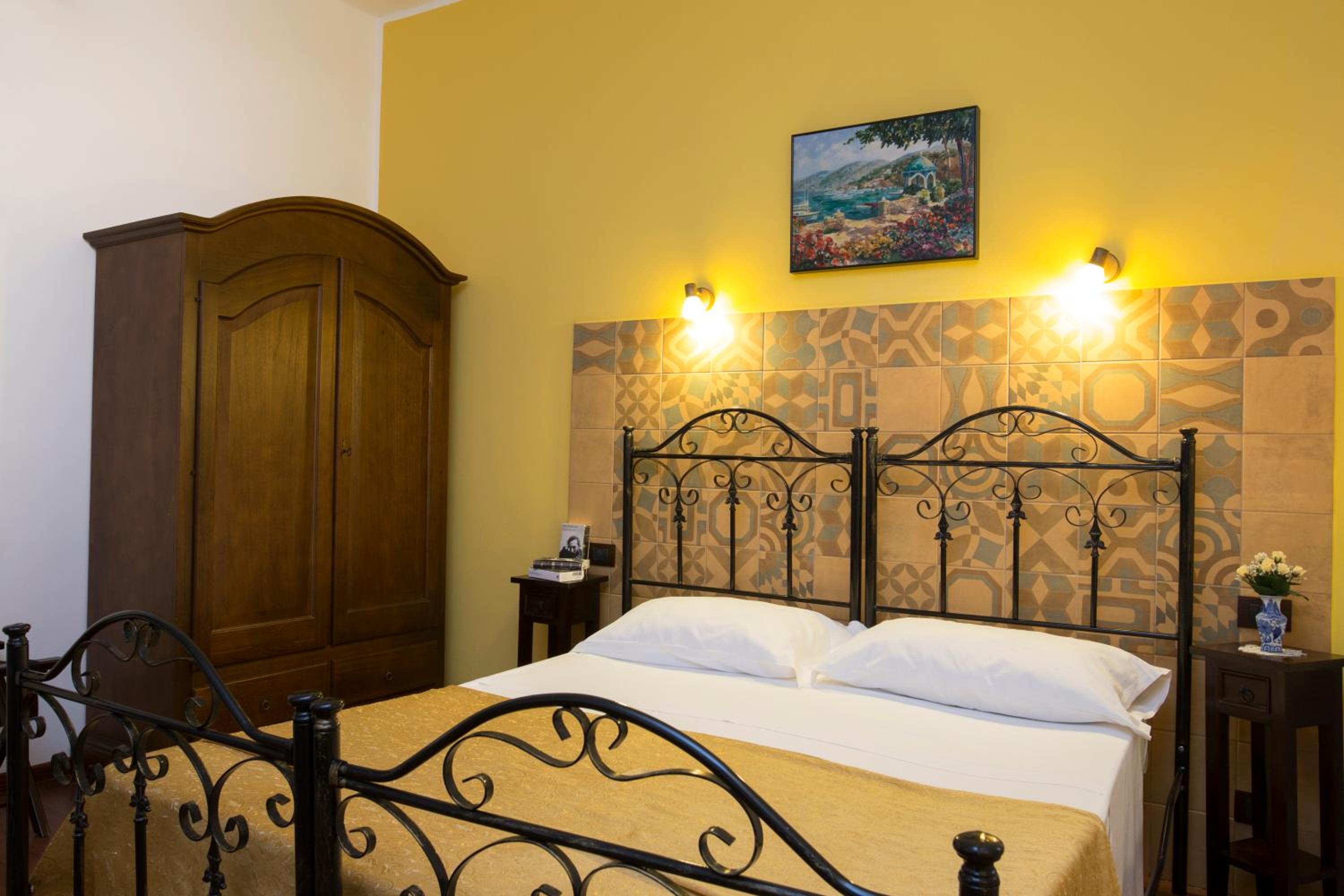 Double Room - Photo 1