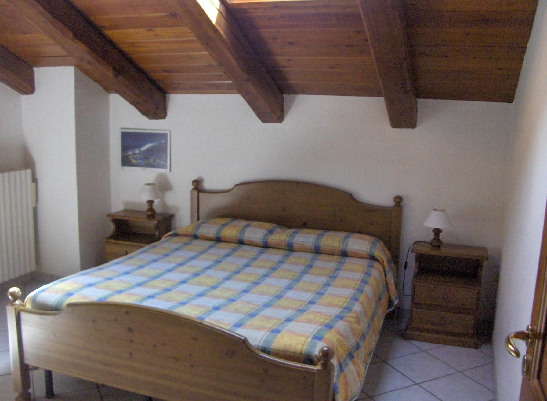 One-Bedroom Apartment with Terrace (6 Adults) photo 2