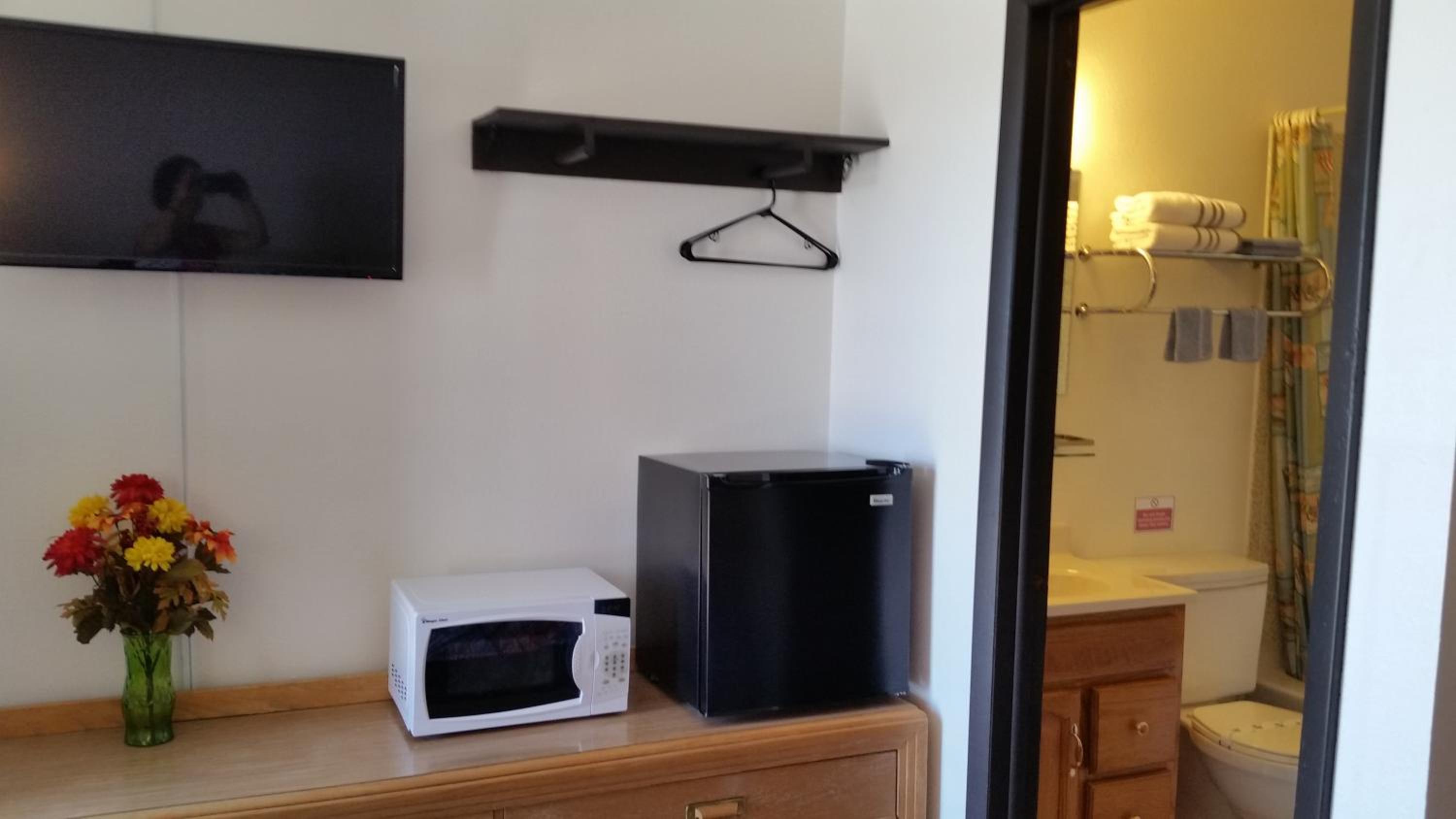 Double Room with Two Double Beds - Upper Floor - Non-smoking photo 2