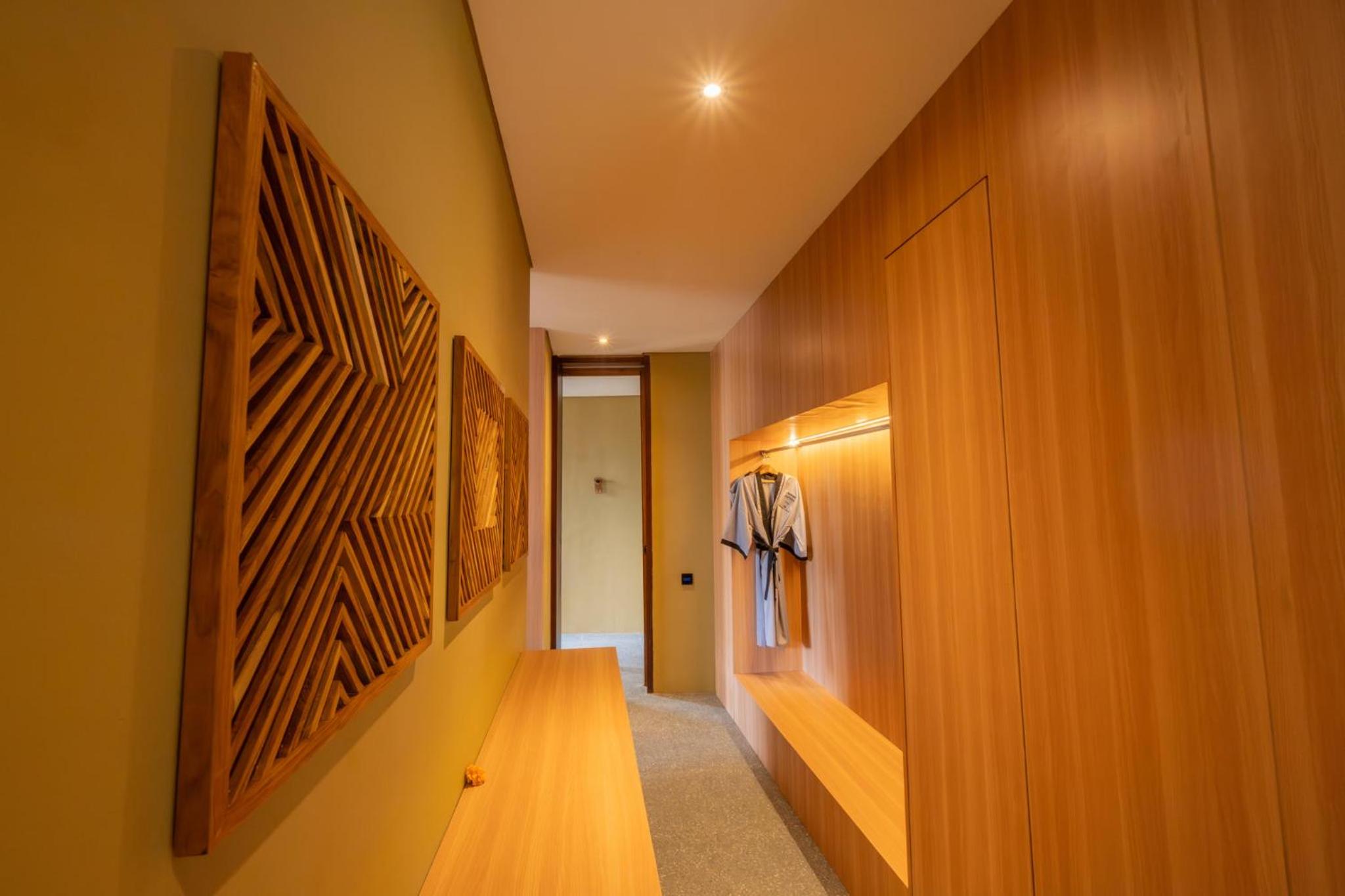Available room