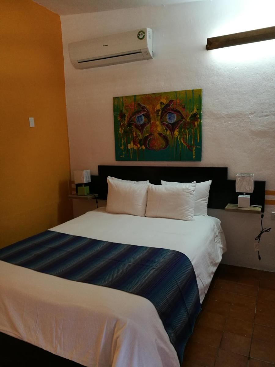 Studio Apartment photo 1