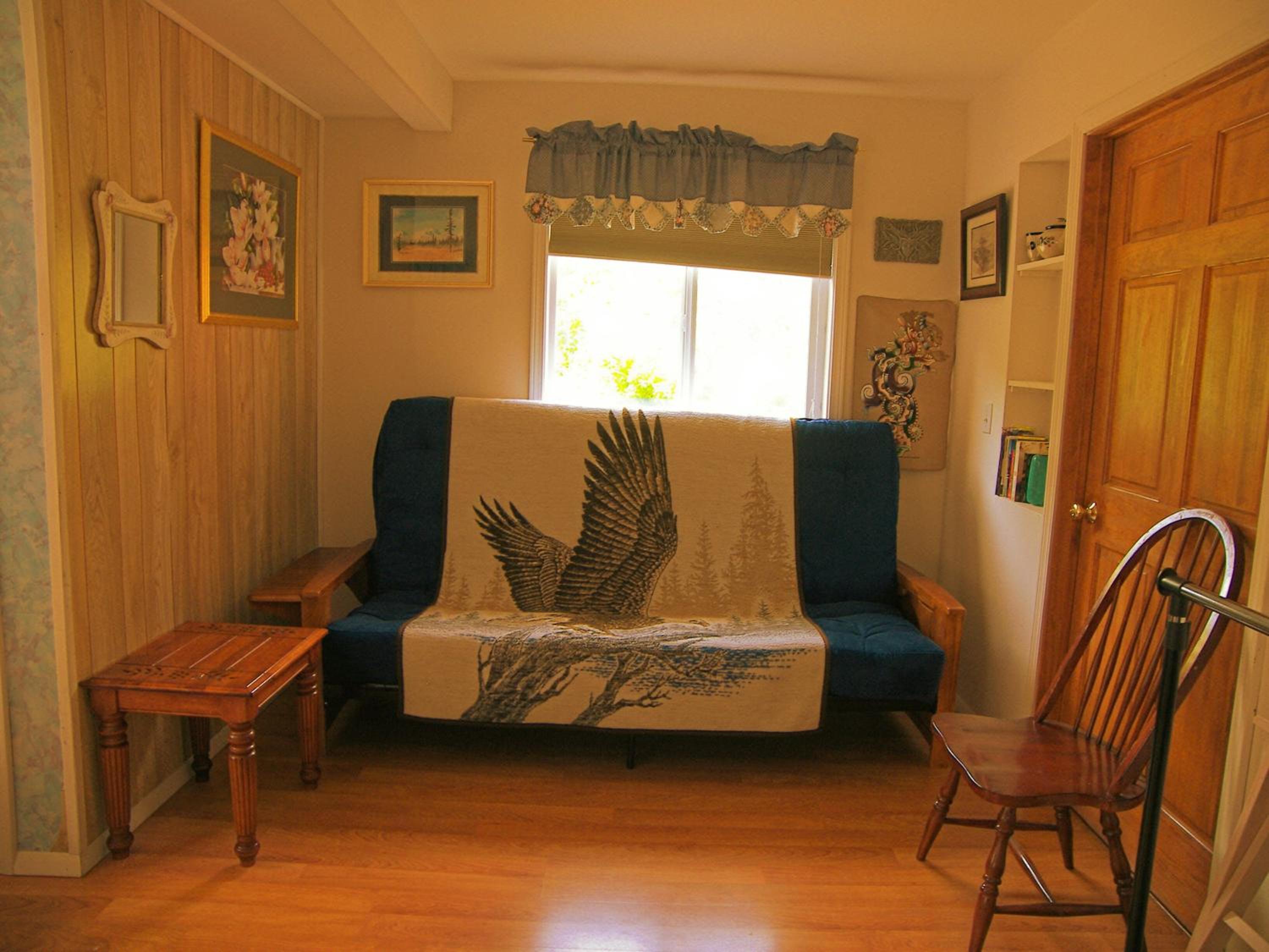Family Room with Balcony photo 3