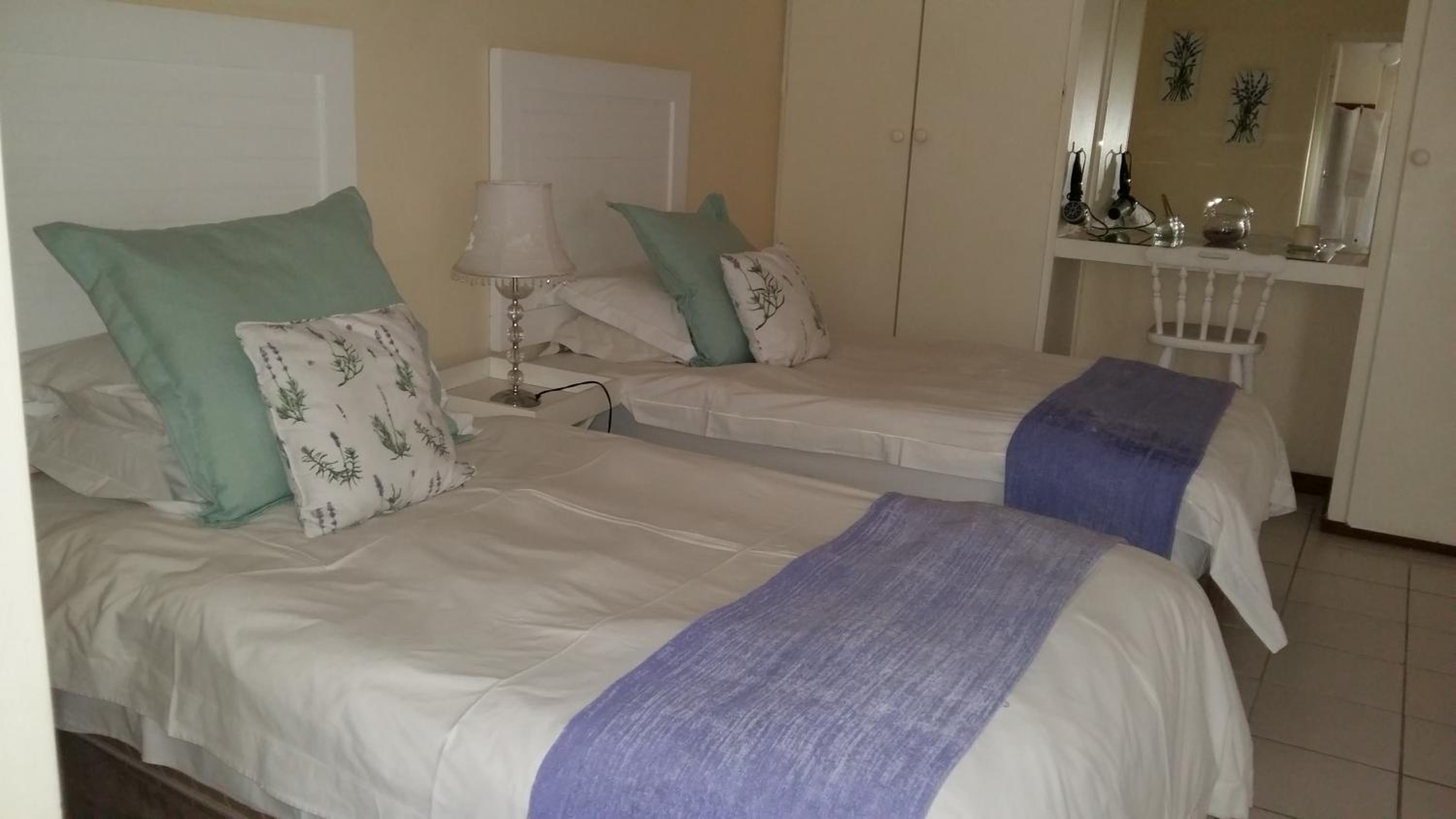 Basic Triple Room photo 3