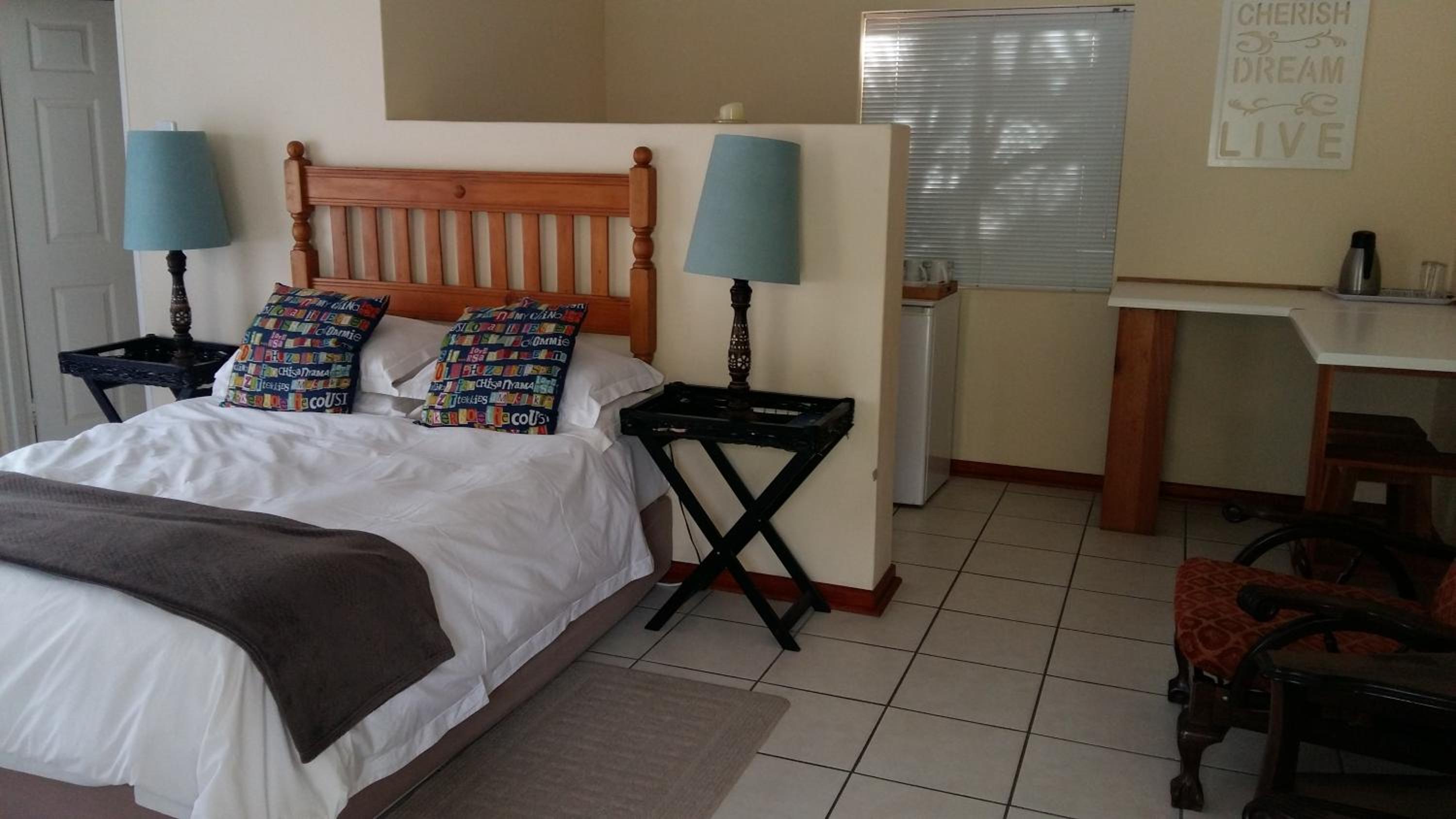 Family Room with Private Bathroom photo 3