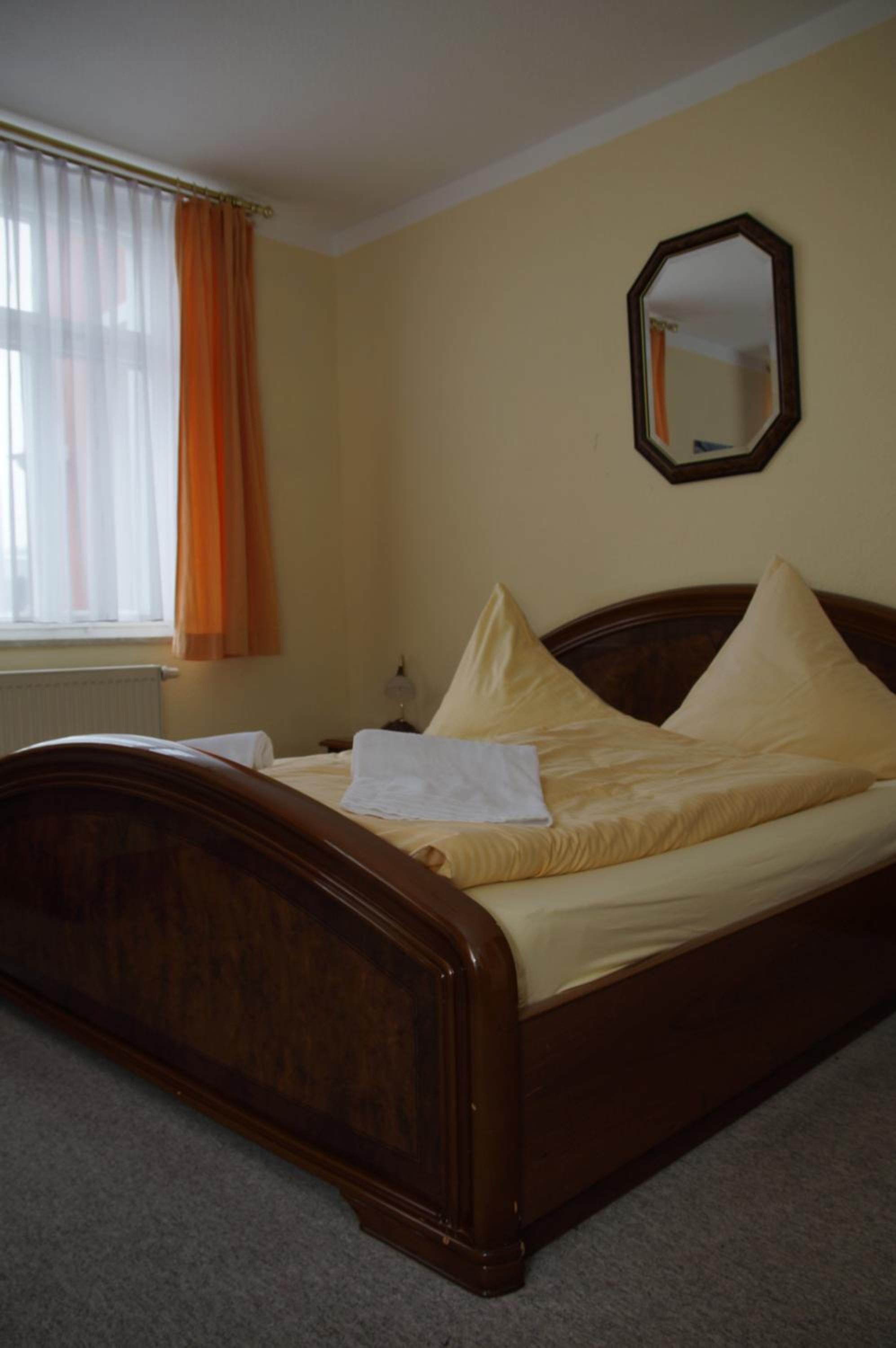 Double Room - Photo 8