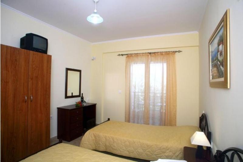 Studio (2 Adults) - Photo 5