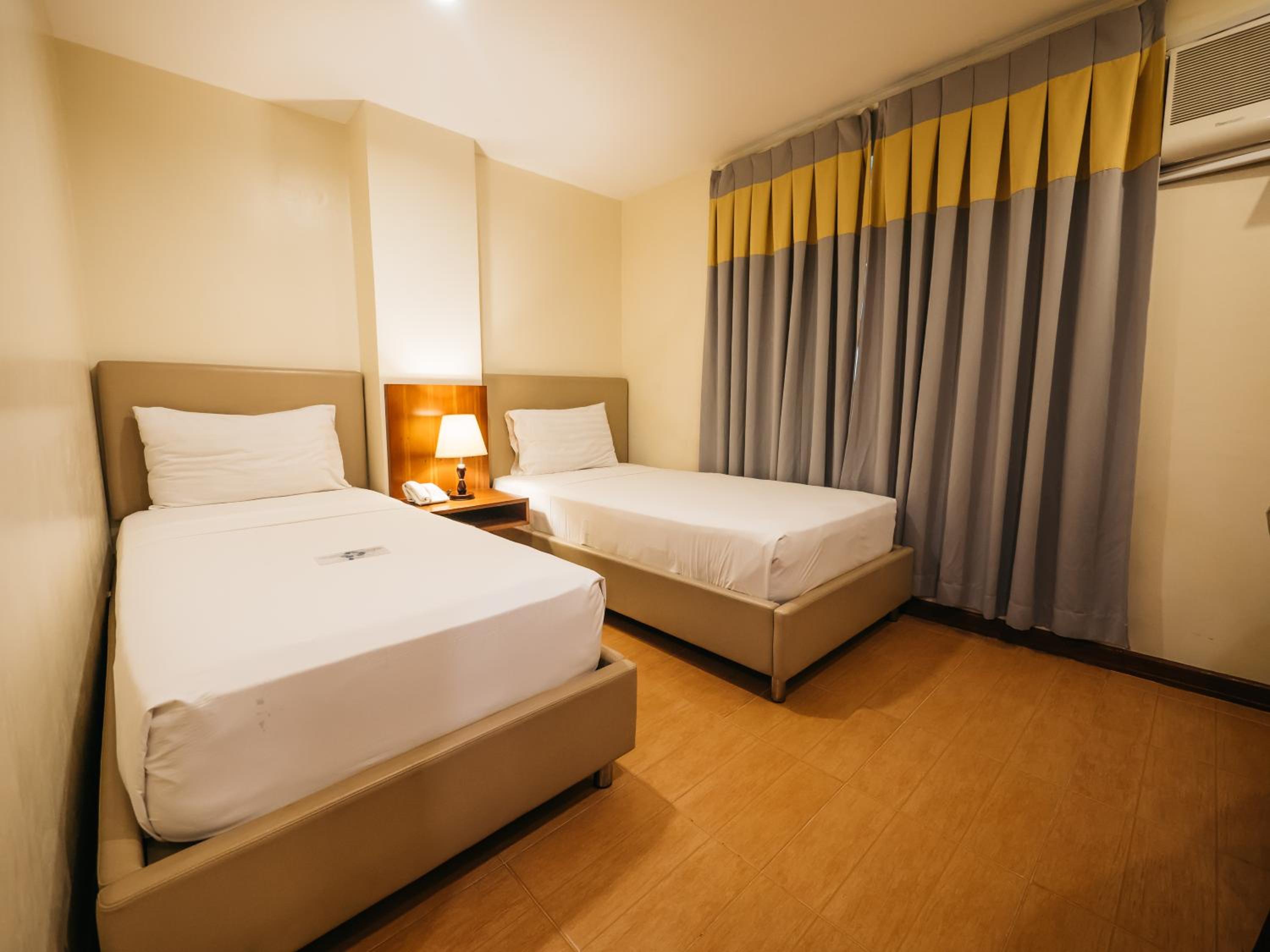Superior Twin Room - Photo 4