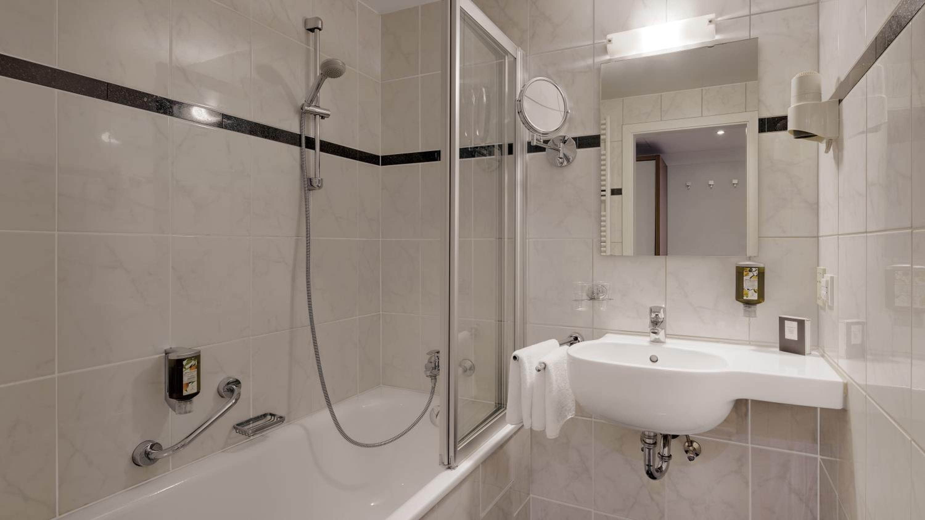 Classic Double Room - Photo 3