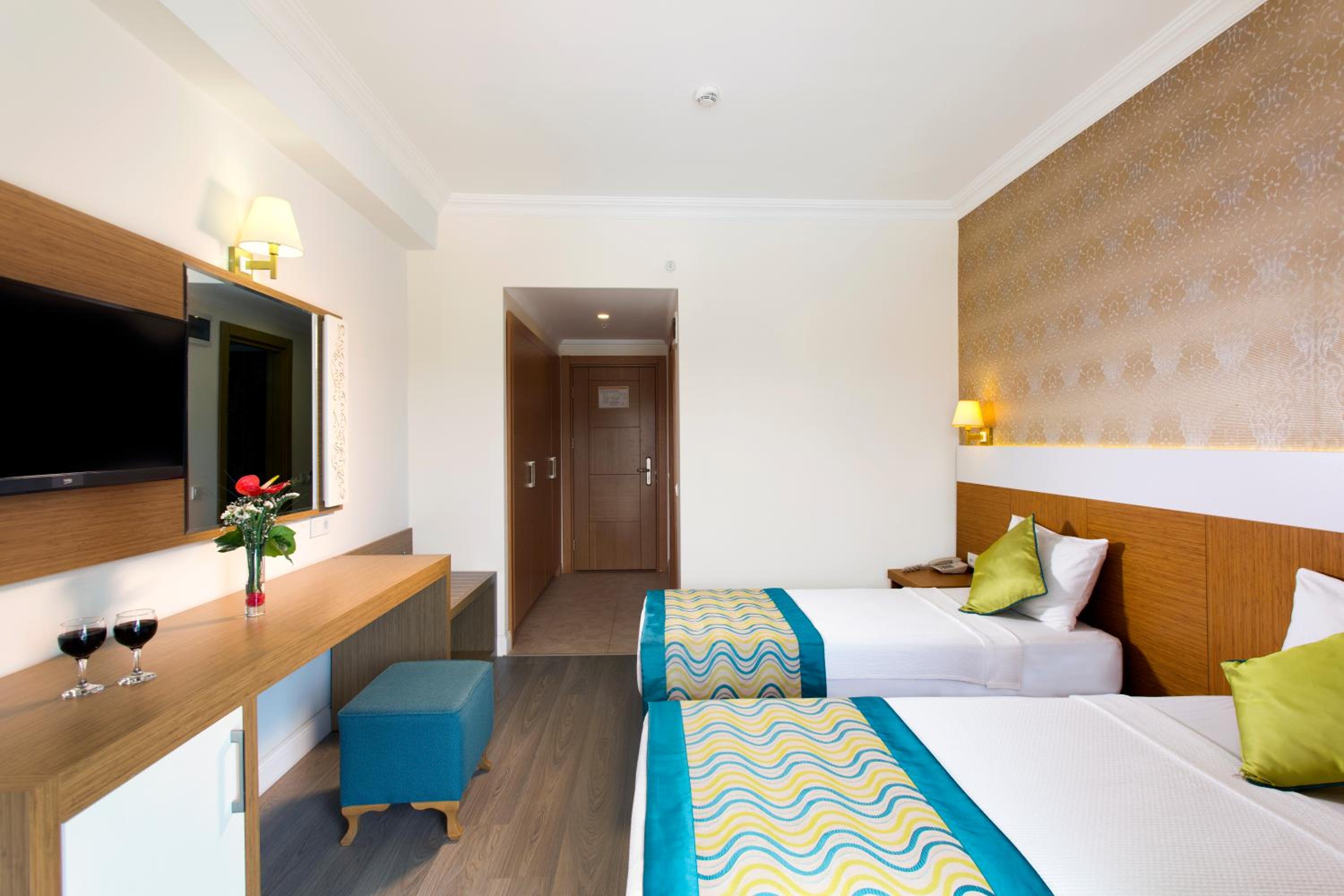 Standard Double  Room photo 3