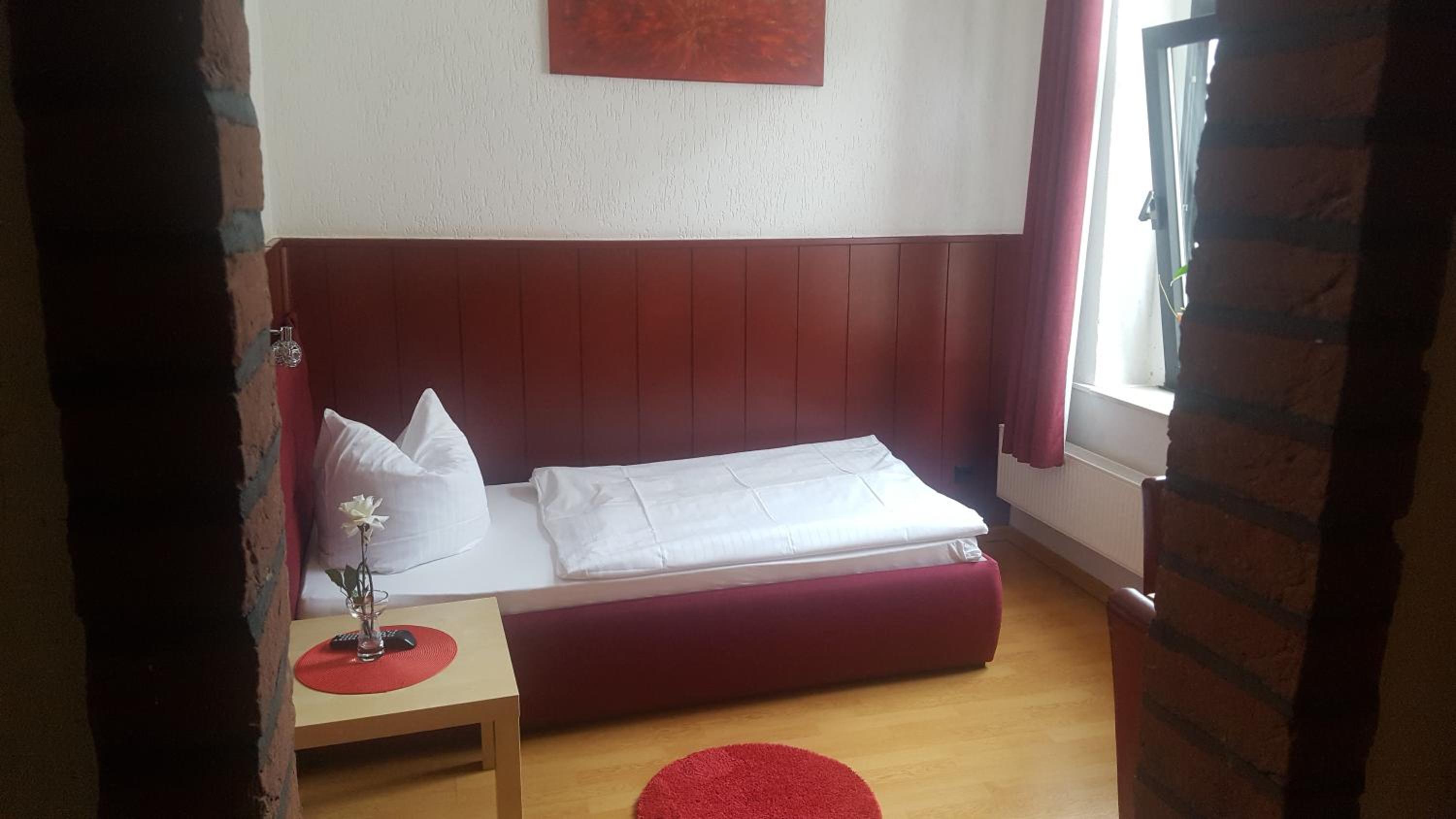 Single Room with Shower photo 3