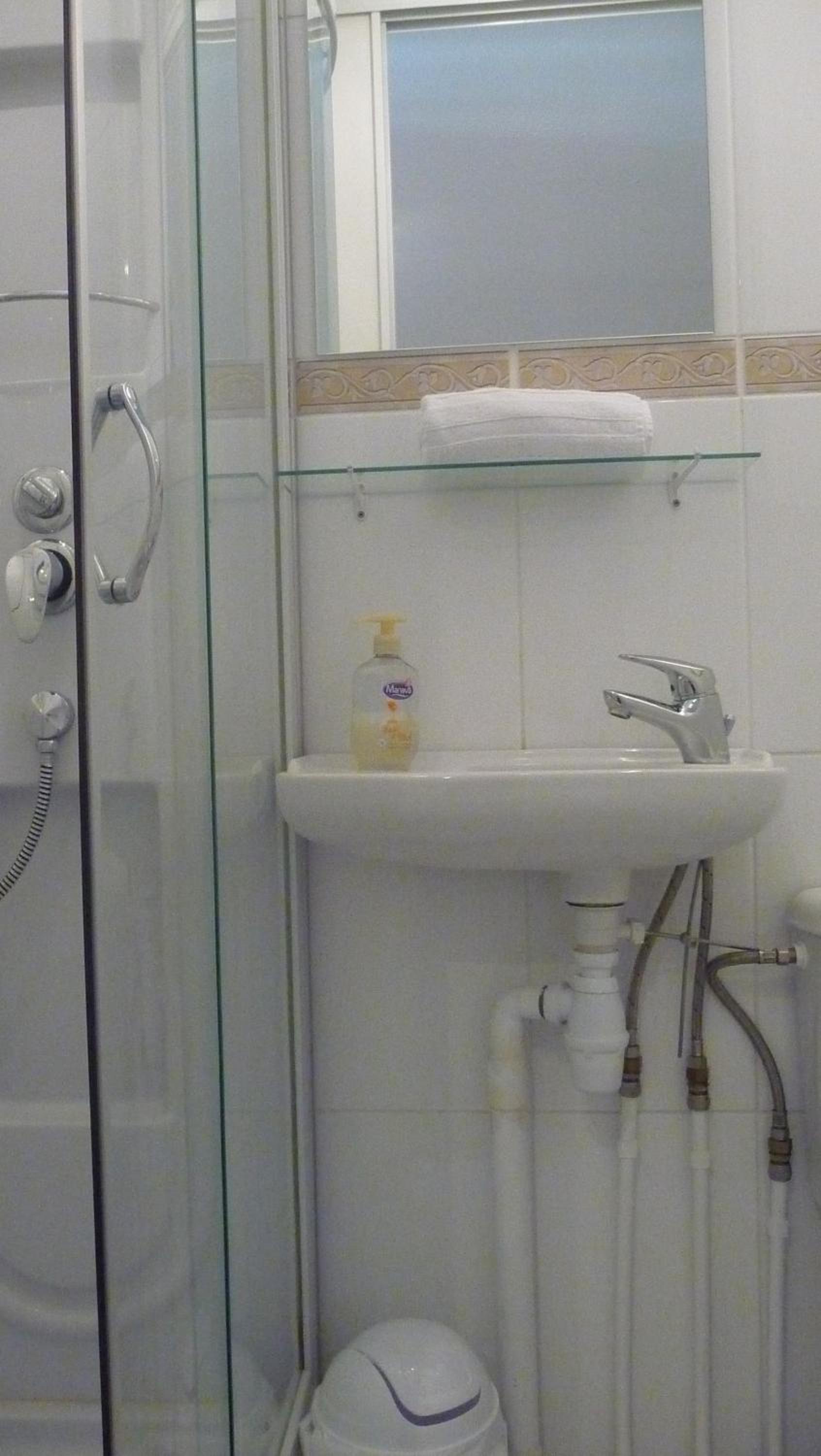 Studio Suite - Photo 3