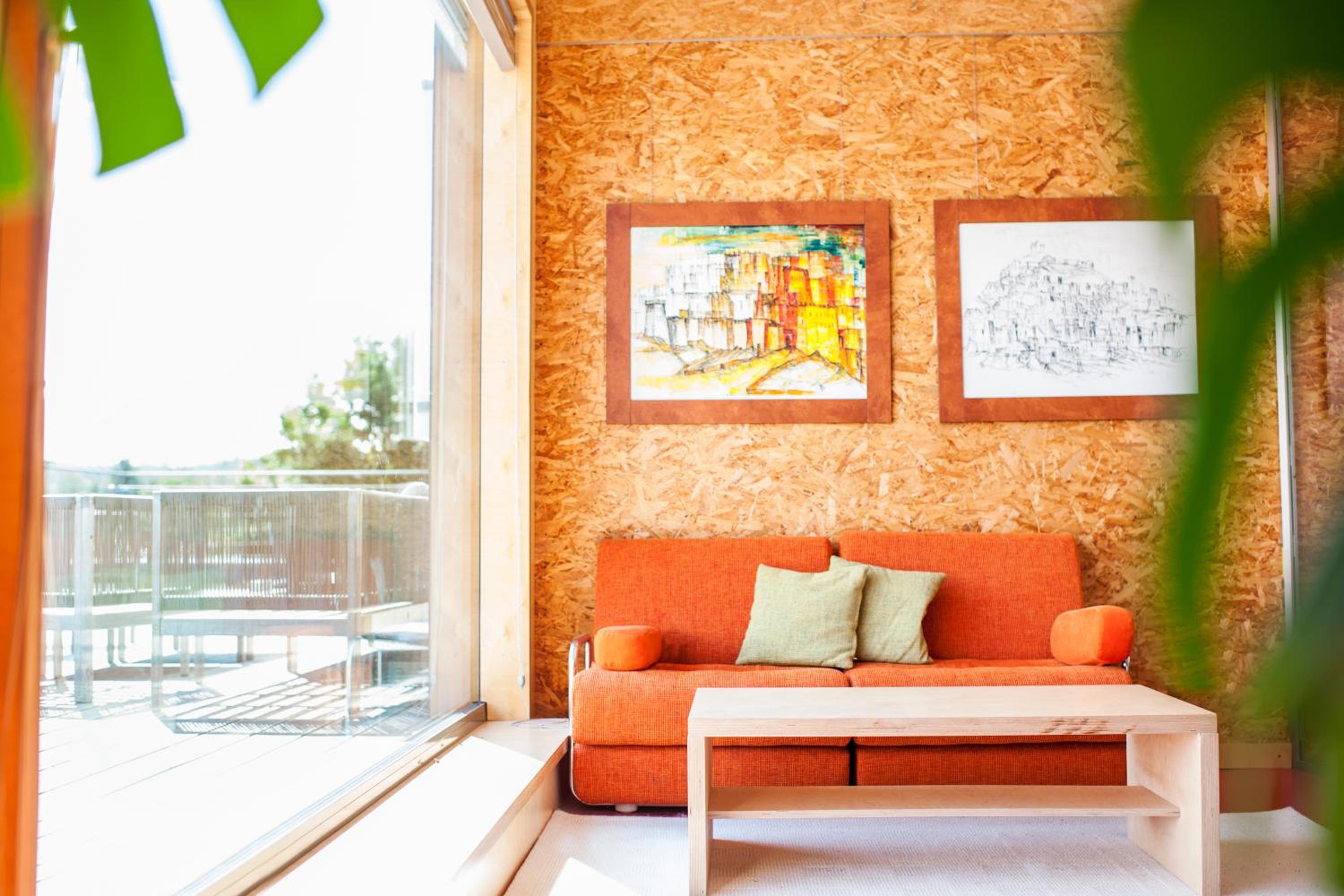 Deluxe Family Room photo 2