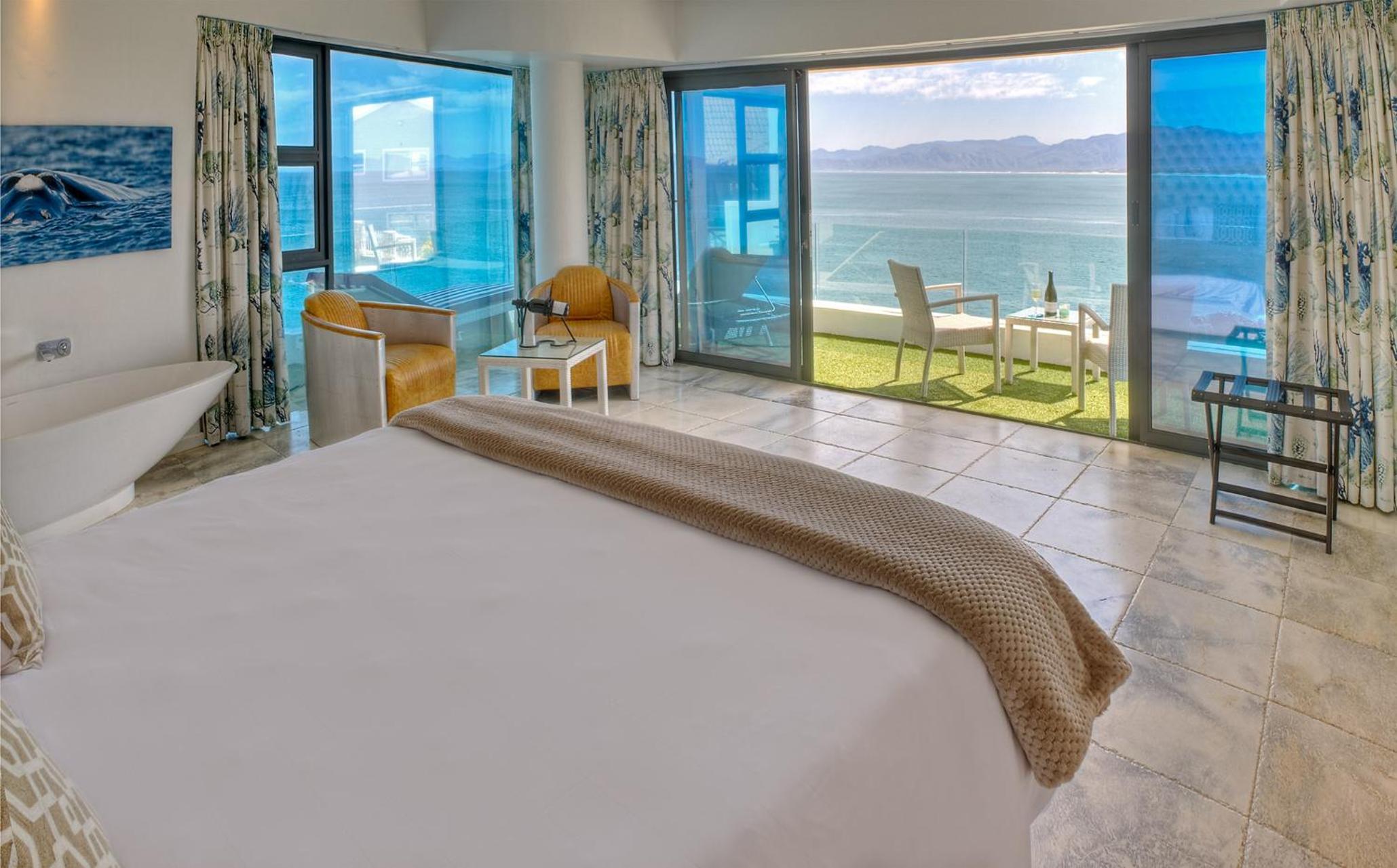 Luxury Double Room with Balcony photo 1