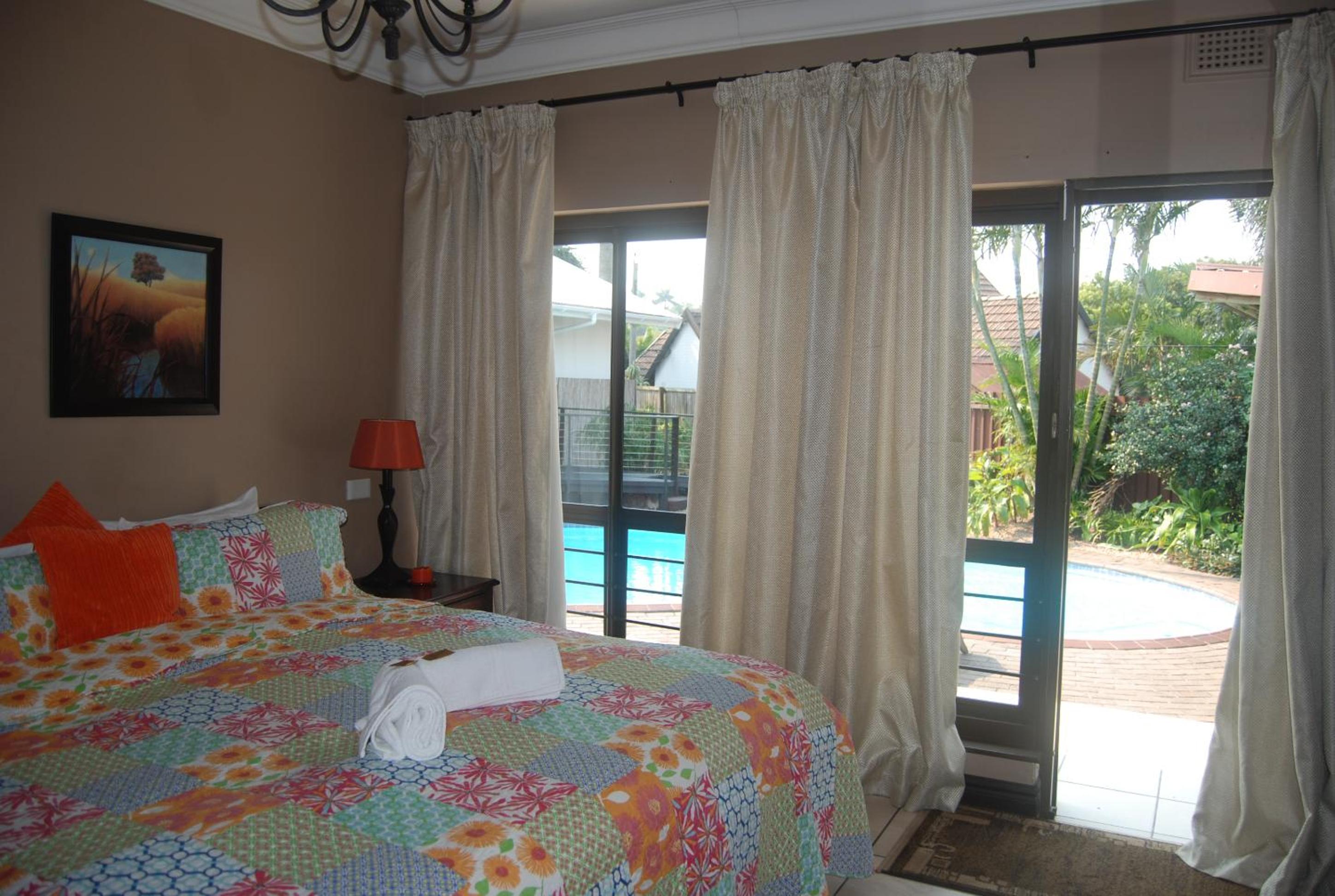 Family Room - Photo 1