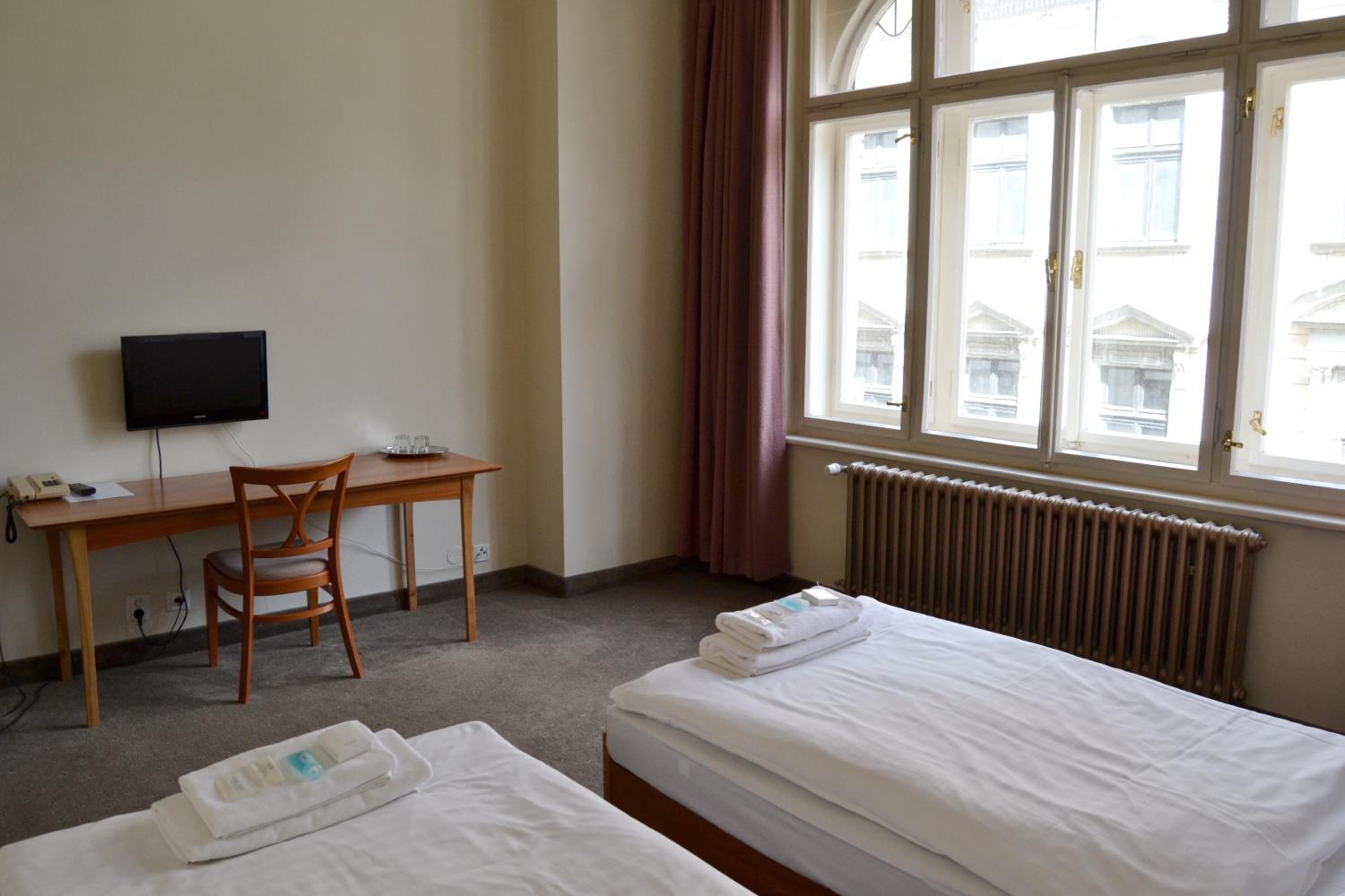 Budget Double or Twin Room photo 3