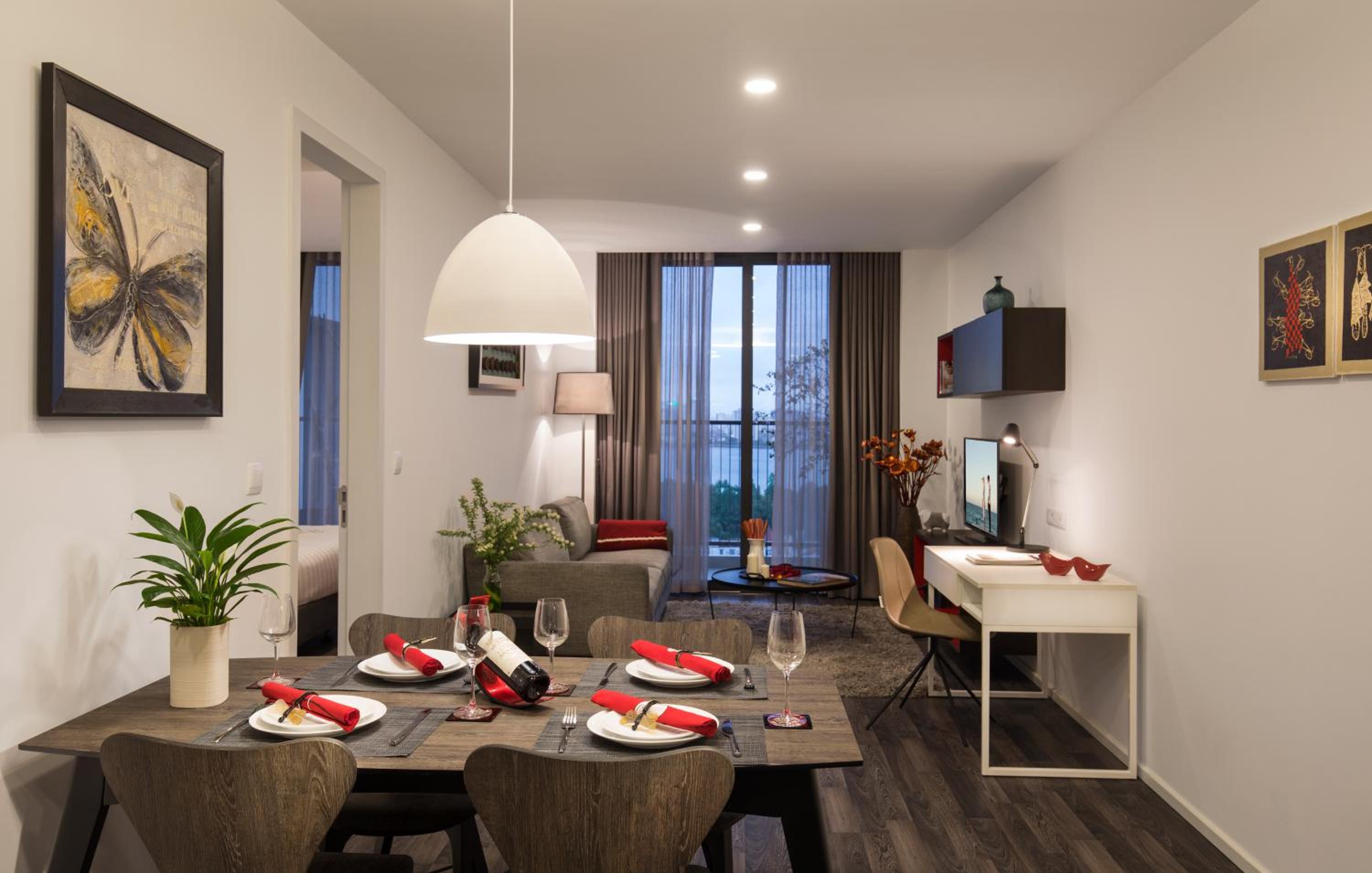 One-Bedroom Deluxe Apartment
