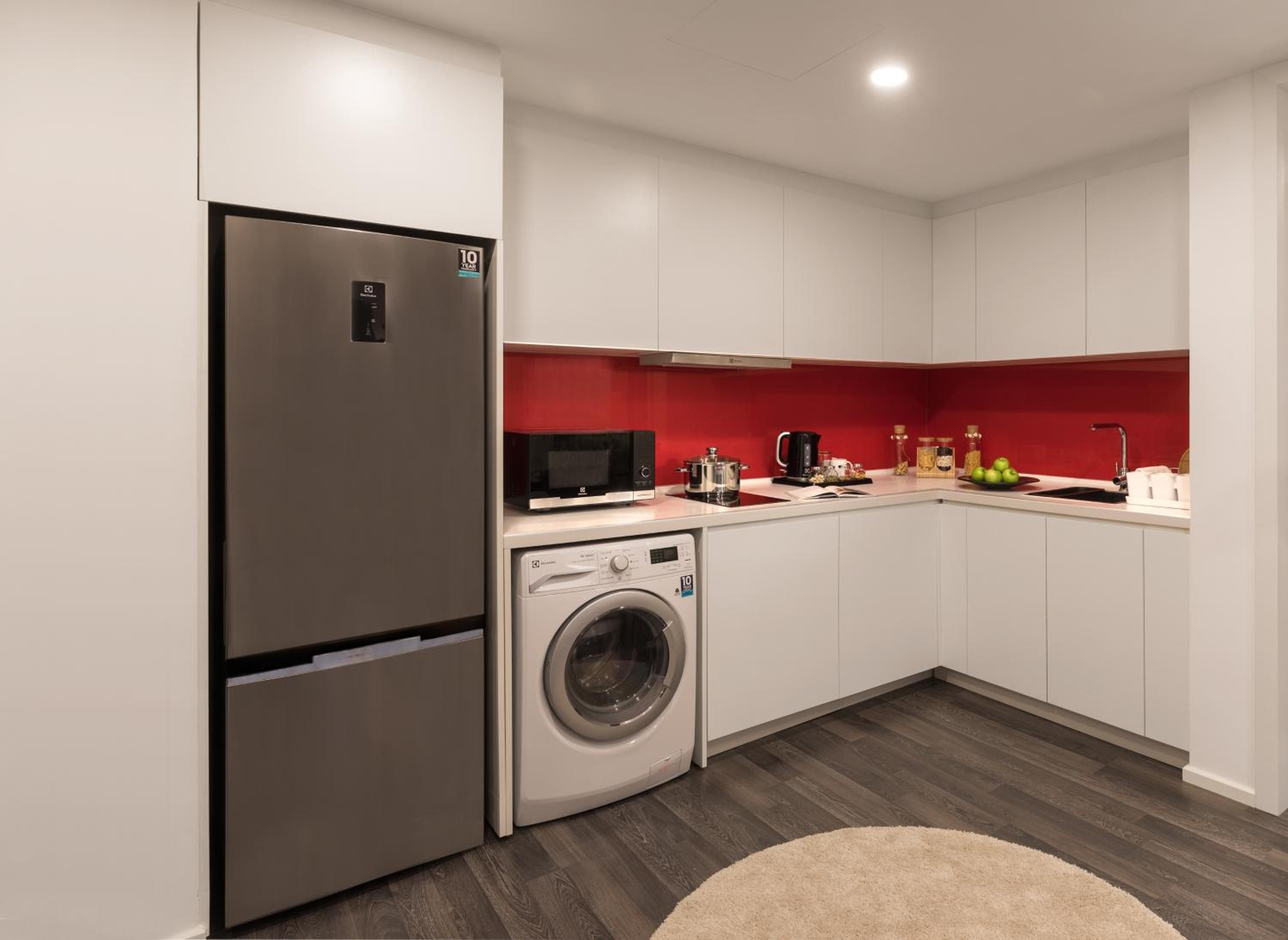 One-Bedroom Deluxe Apartment