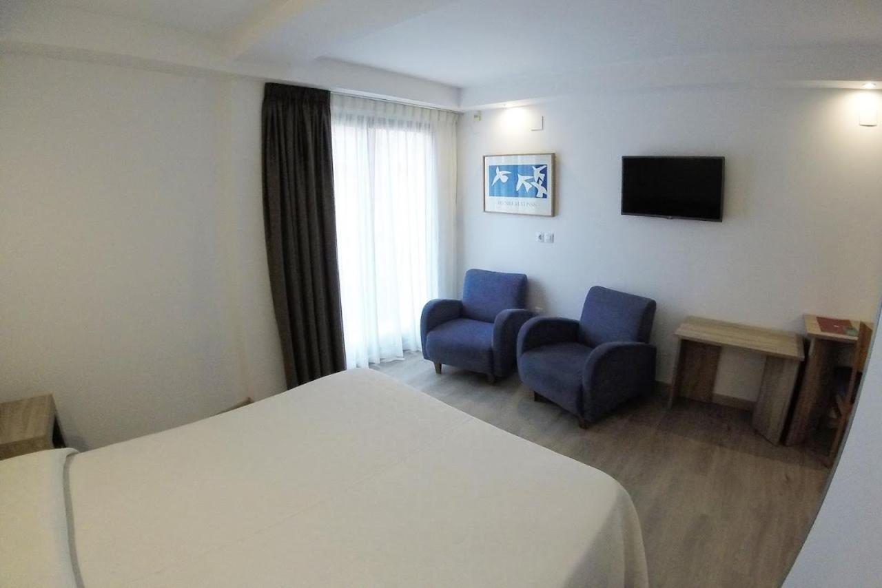 Double or Twin Room photo 2