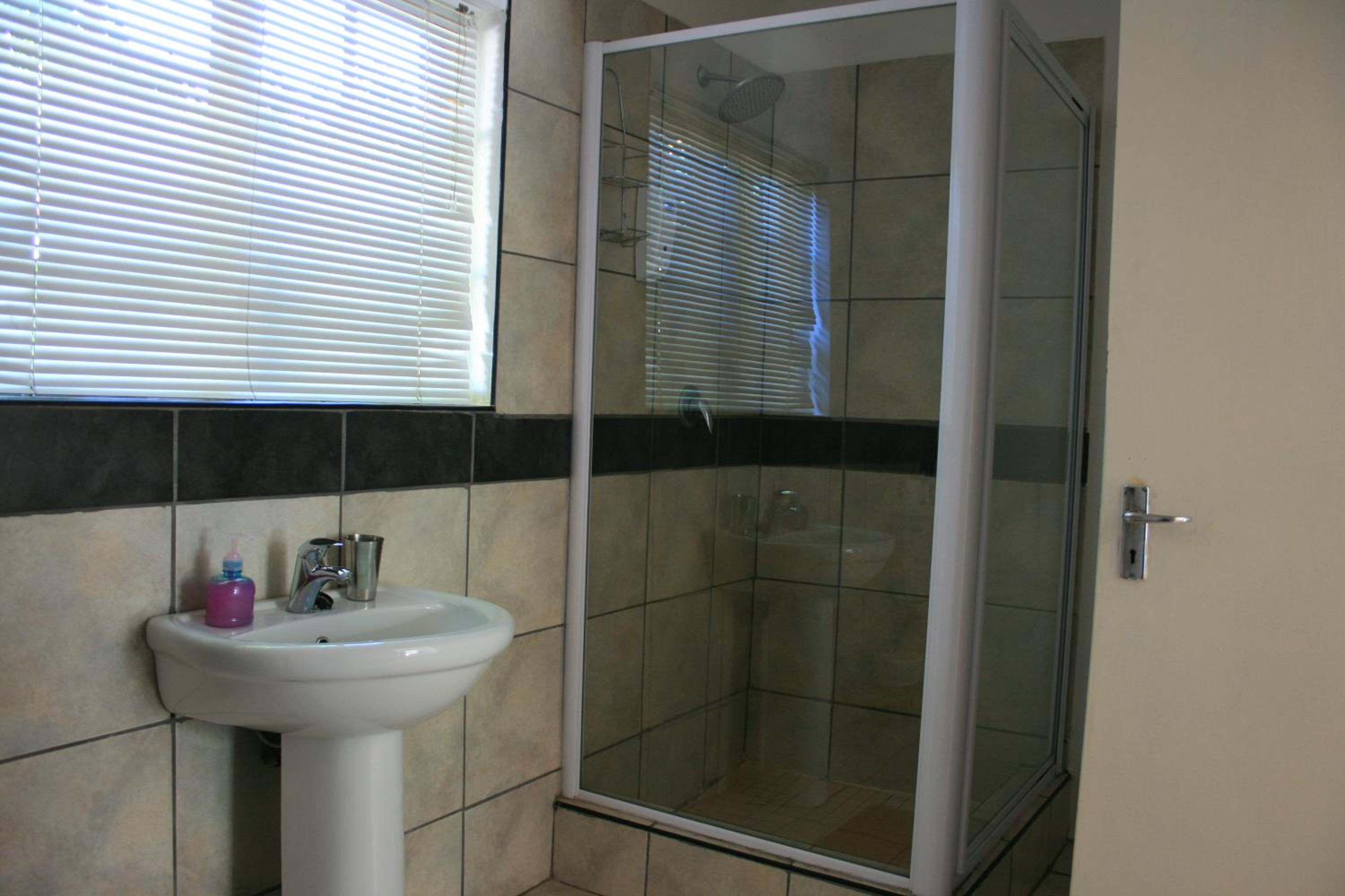  Double Room - Photo 7