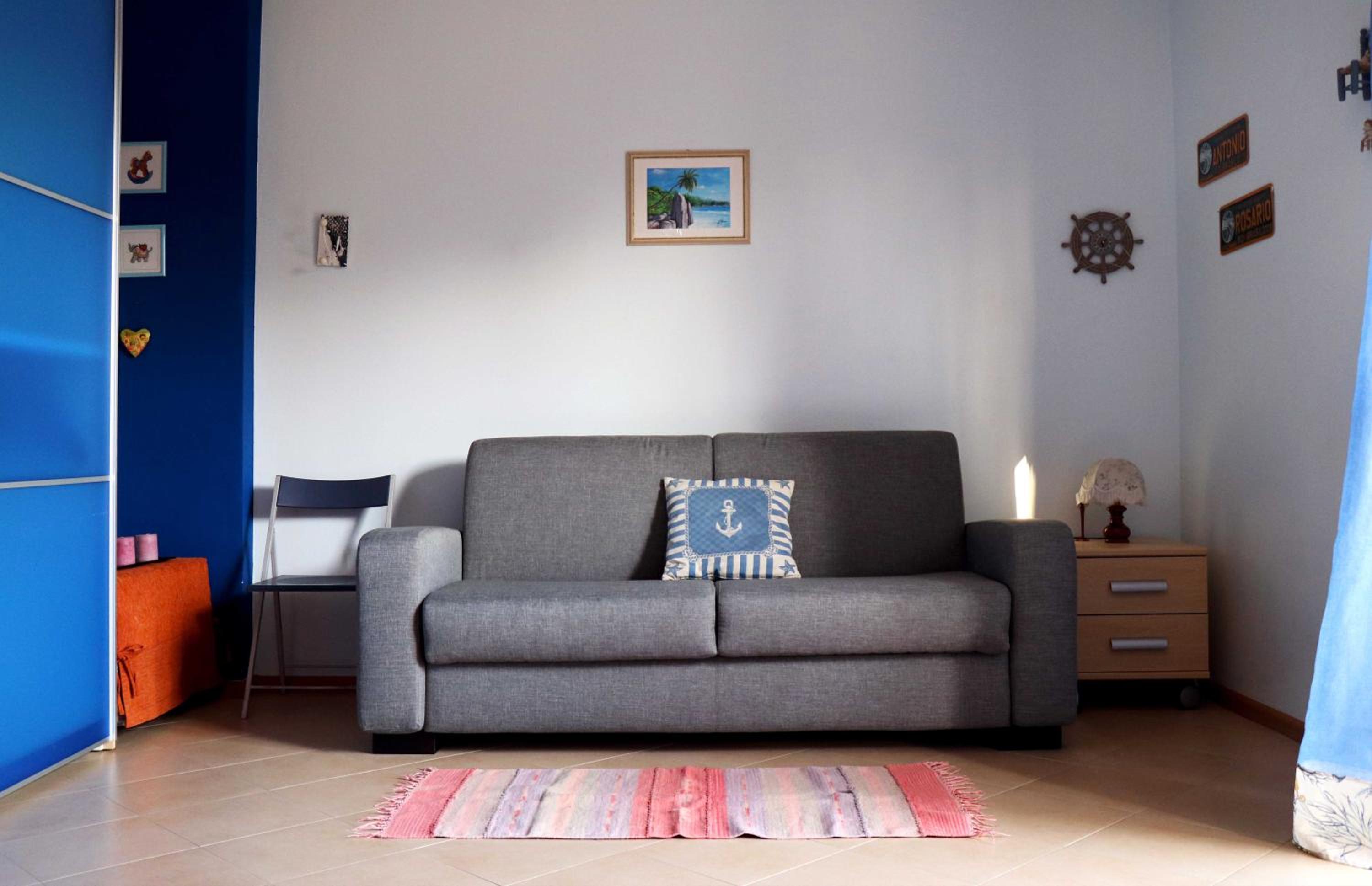One-Bedroom House photo 1