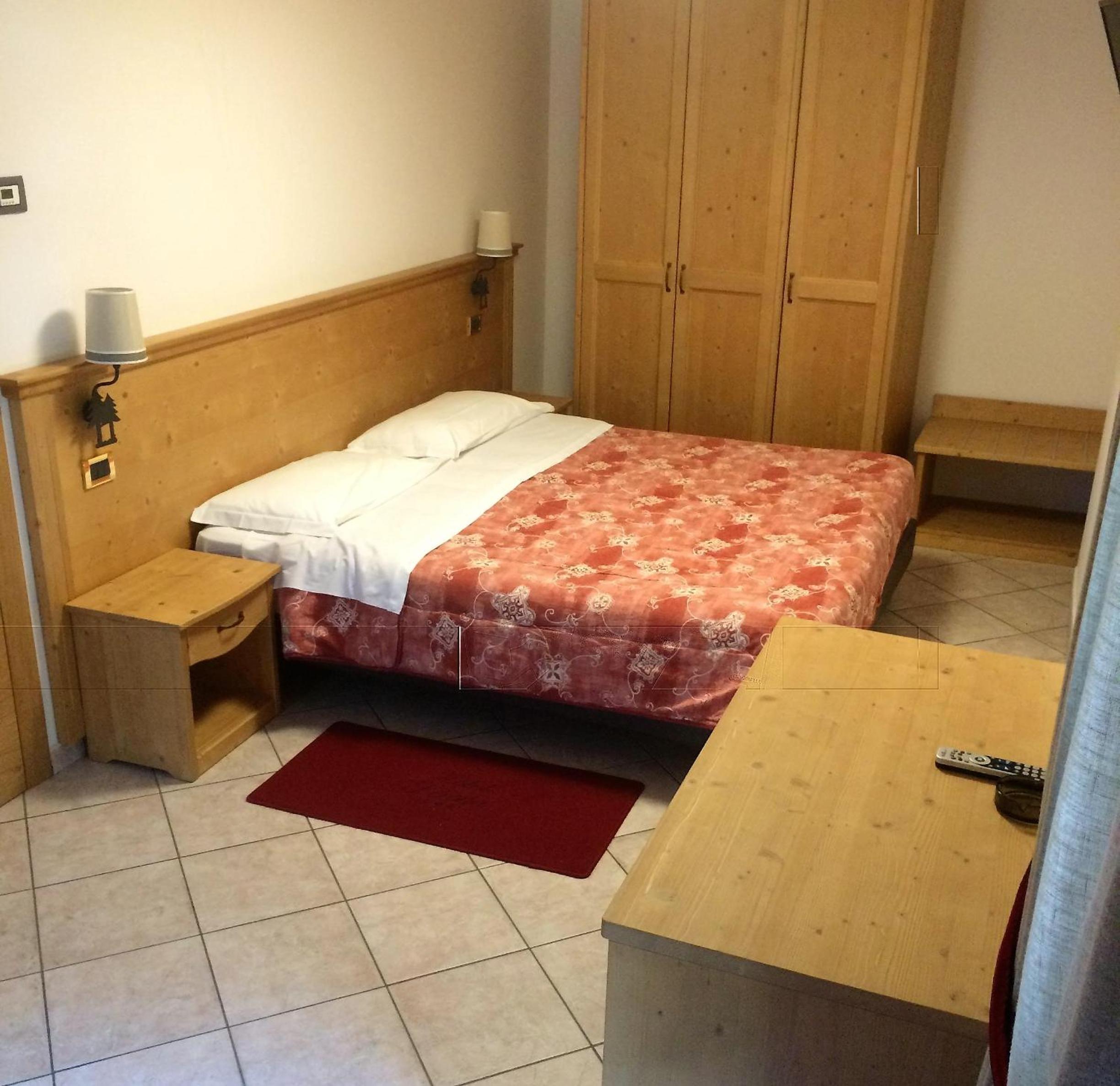 Triple Room - Photo 1