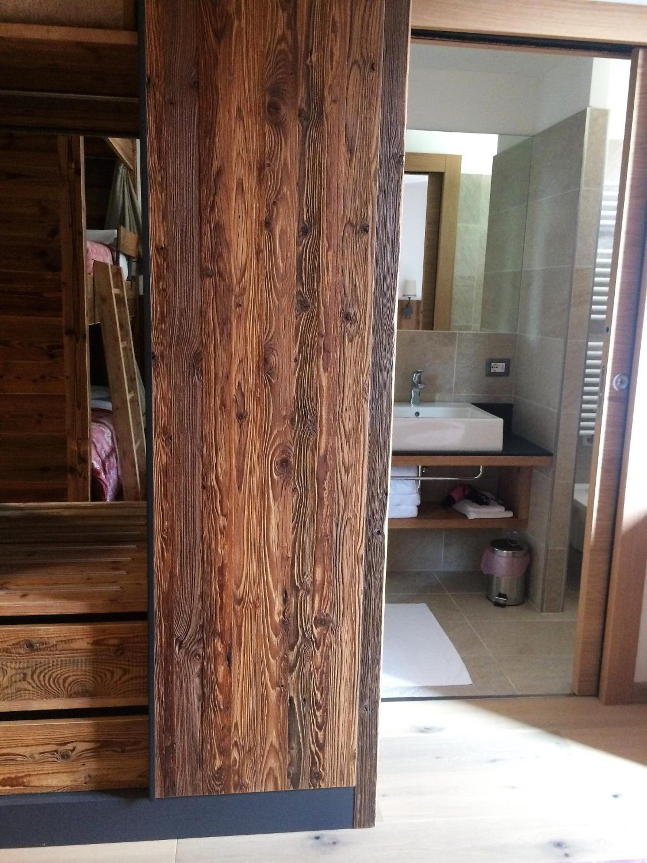 Quadruple Room - Photo 5