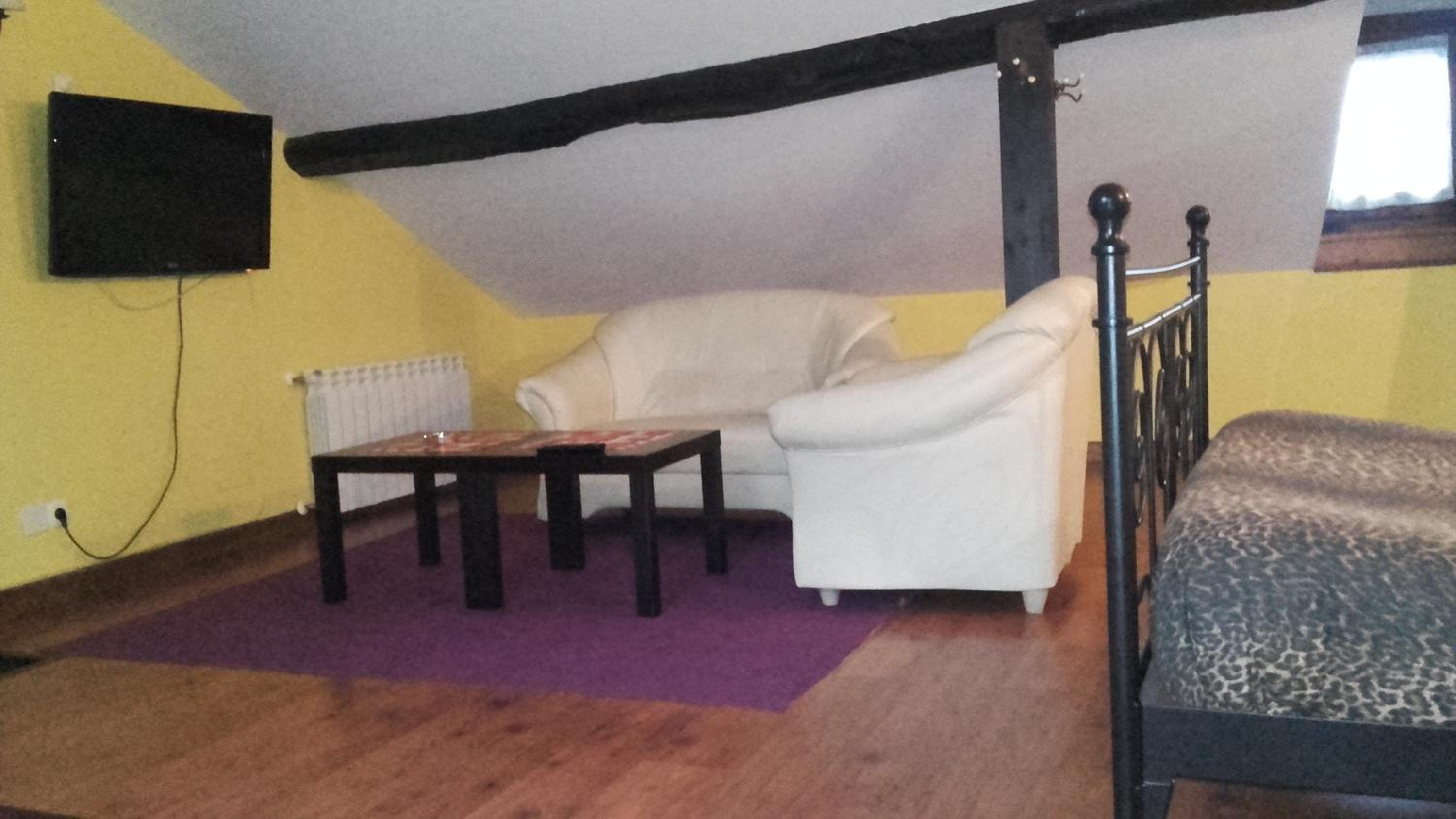 Suite without Kitchen - Photo 4