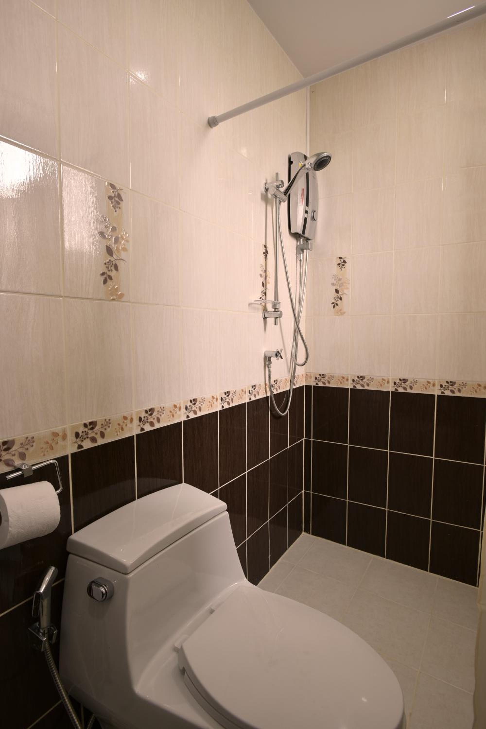 Standard Twin Room photo 3