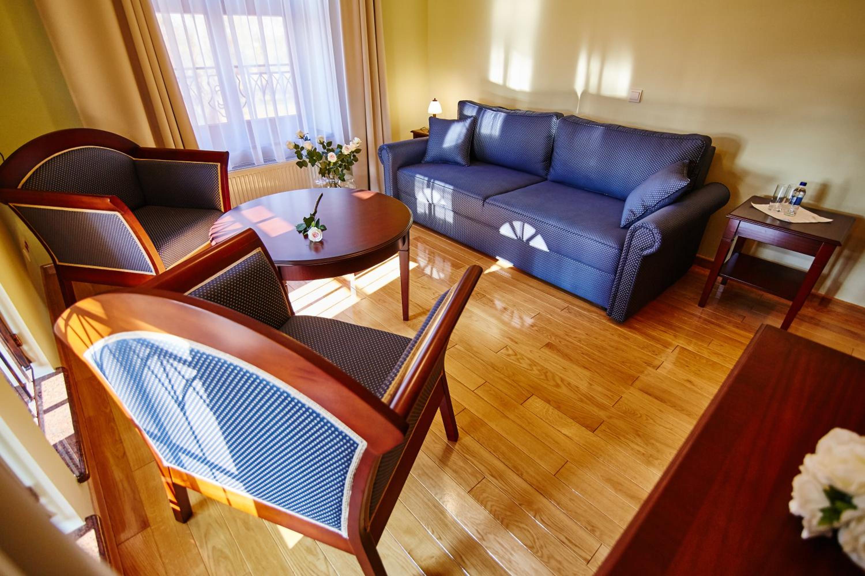 Apartment - Photo 1