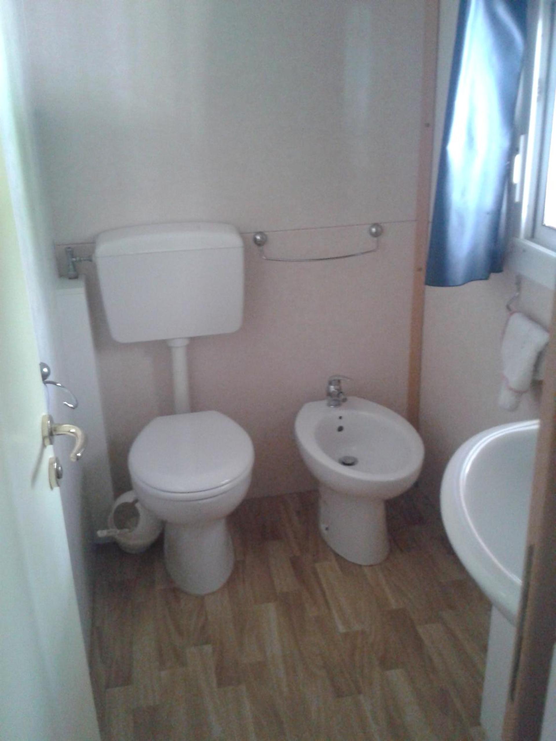 Two-Bedroom Mobile Home photo 3