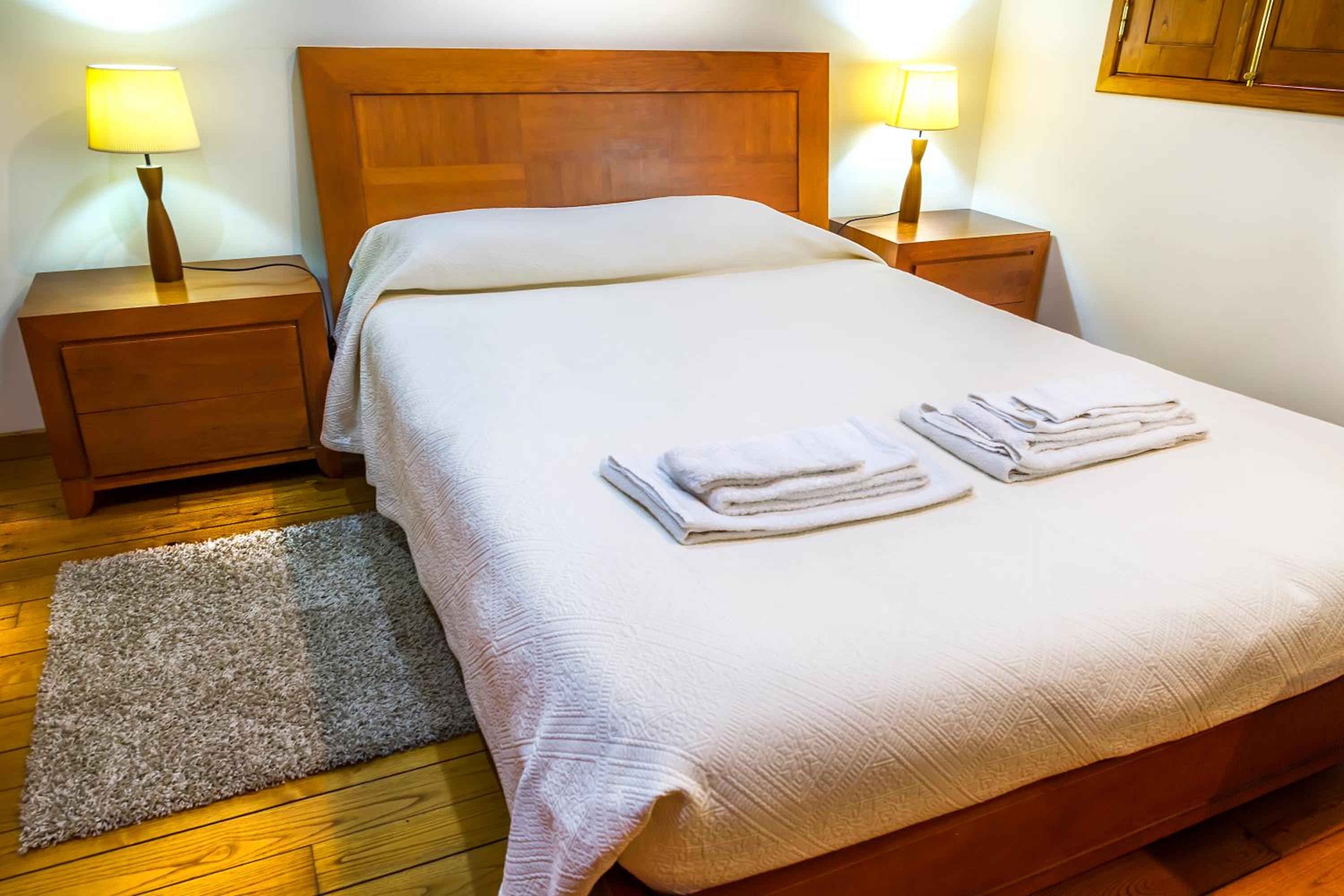 Double Room with Private Bathroom - Photo 4