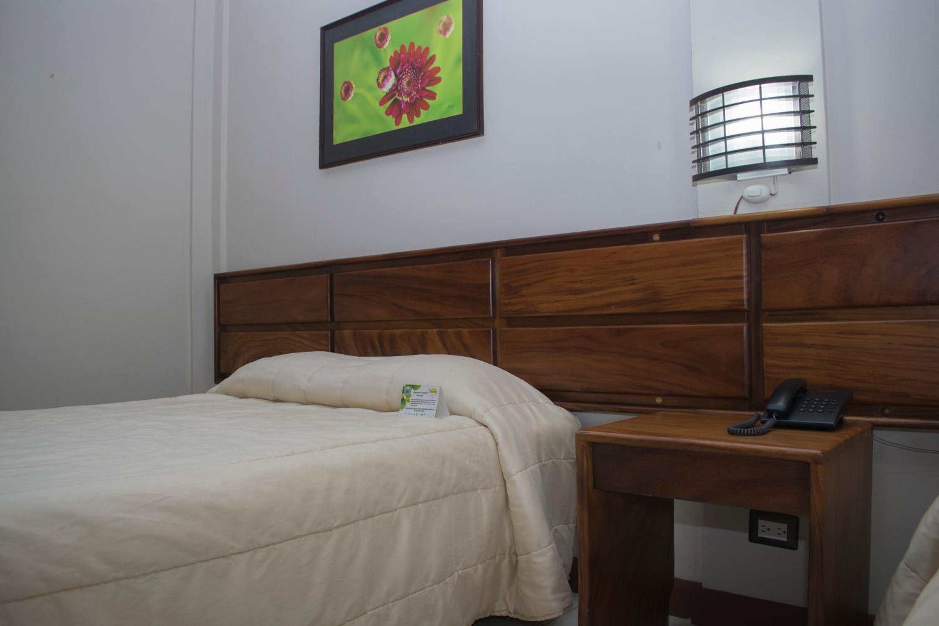Standard Double Room photo 3