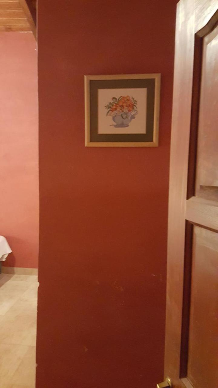 Basic Triple Room photo 2