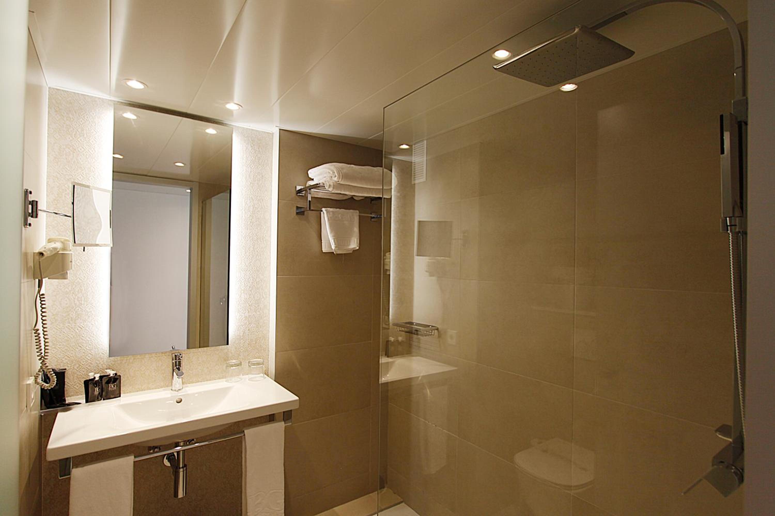Double or Twin Room photo 2