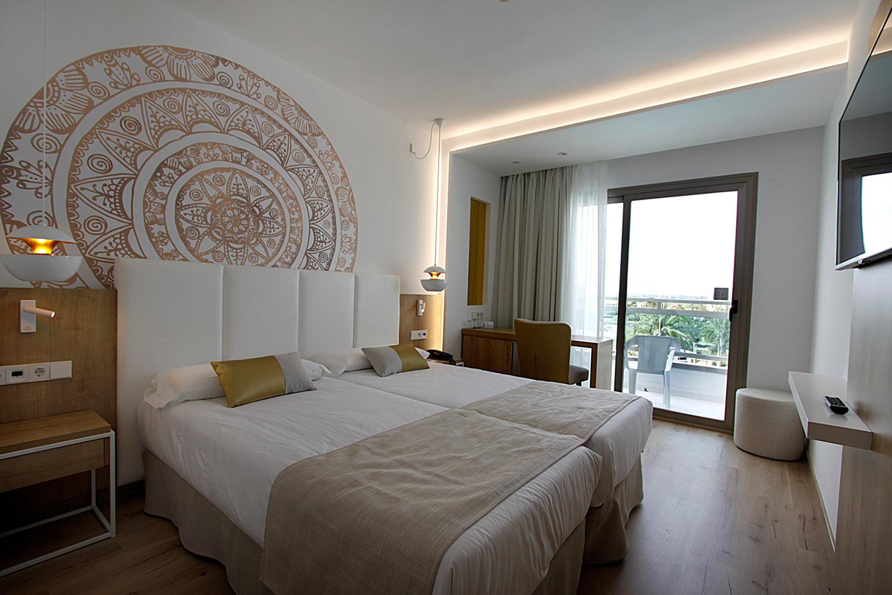 Standard Double Room with Pool View