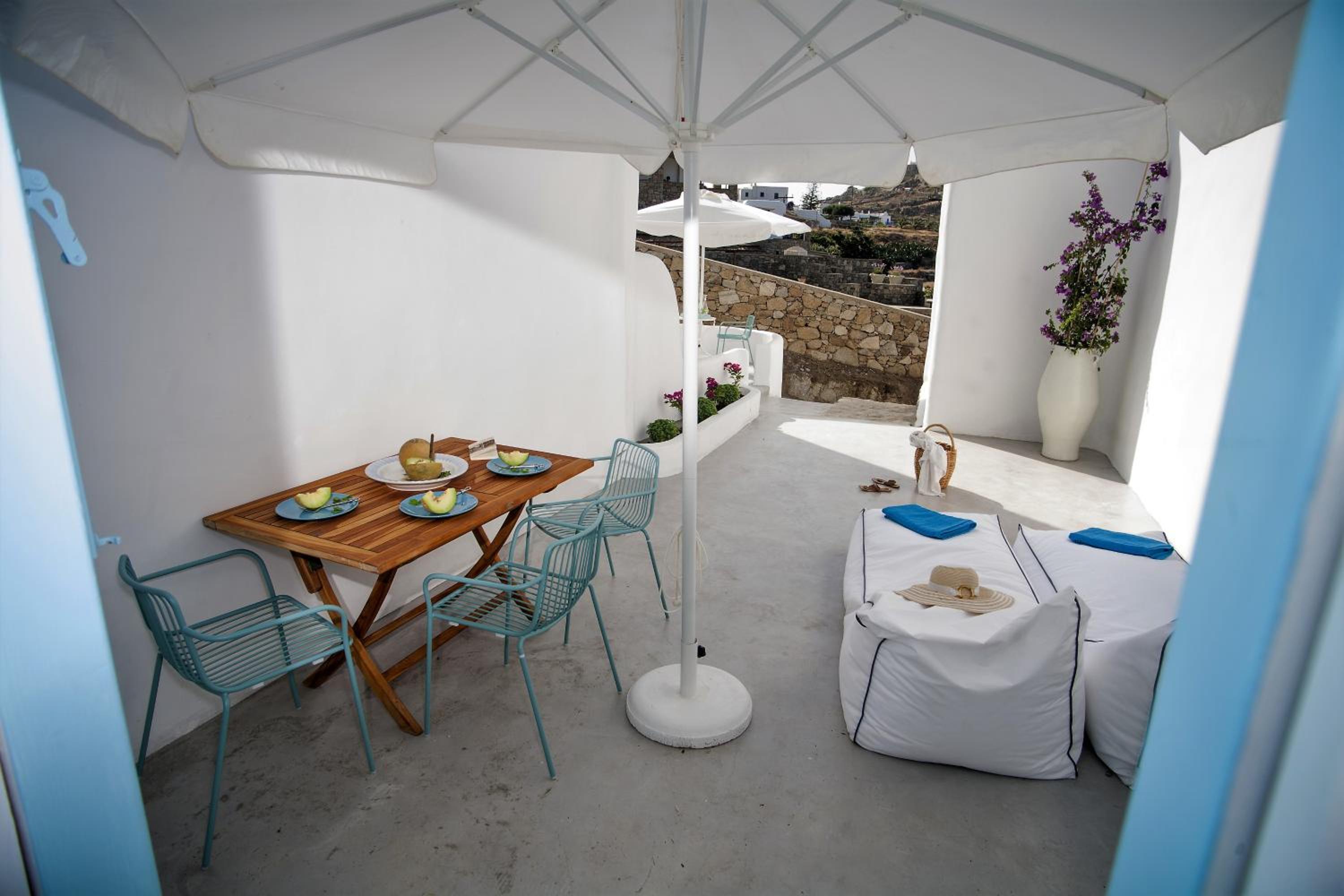 Apartment with Garden View - Photo 12