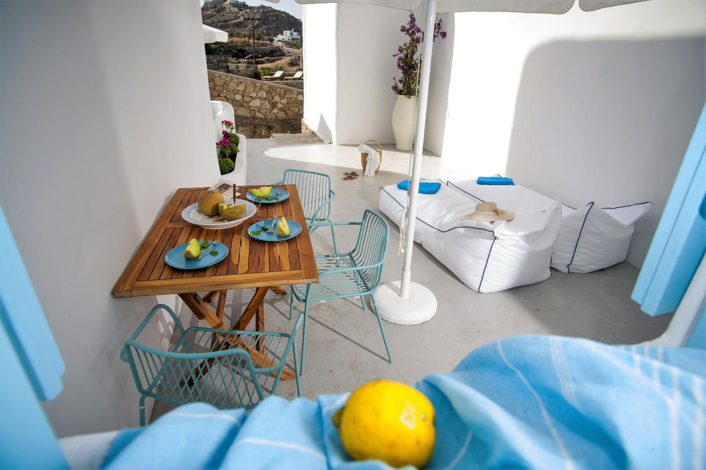Apartment with Garden View - Photo 3