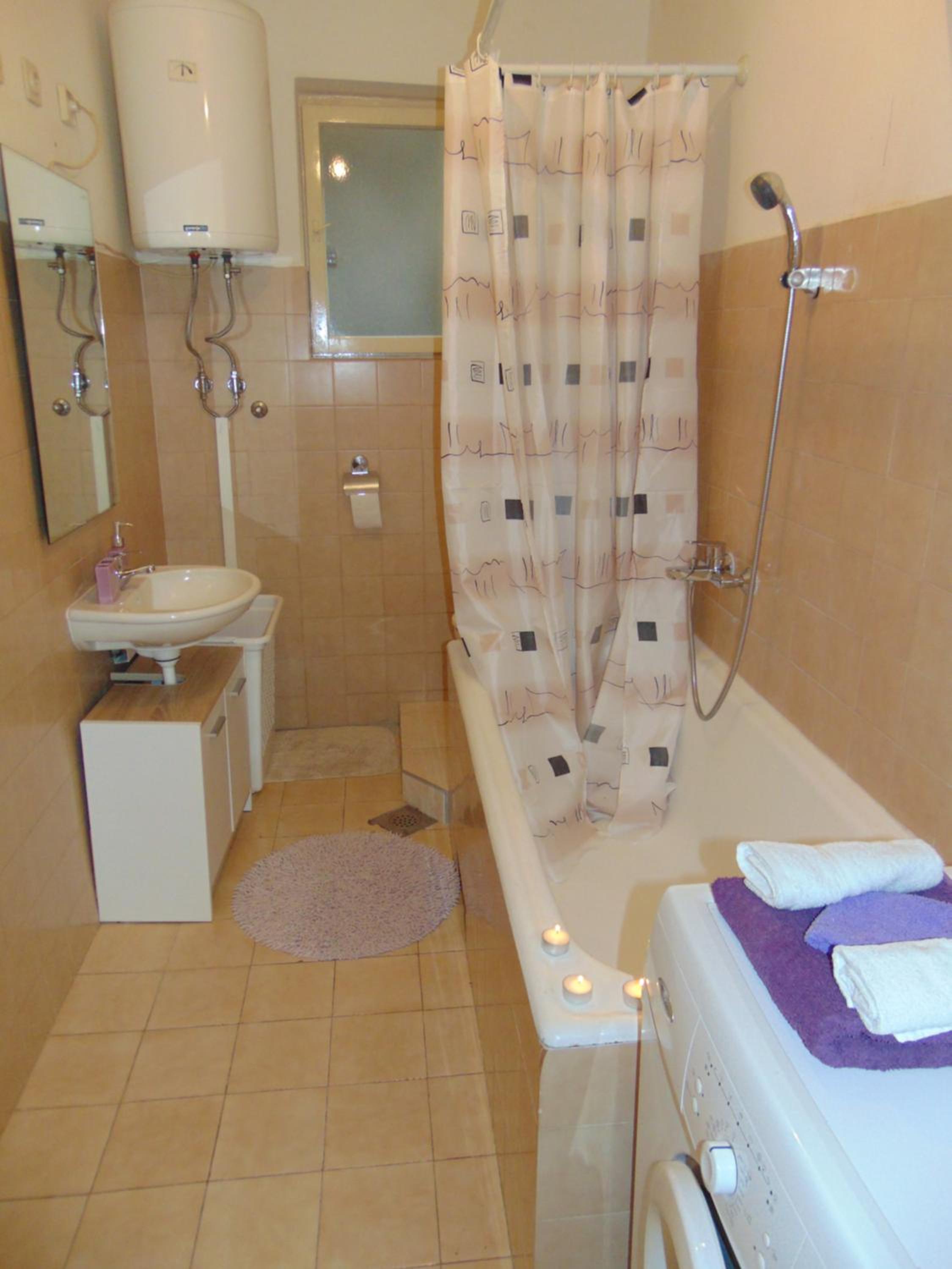 Apartment - Photo 18