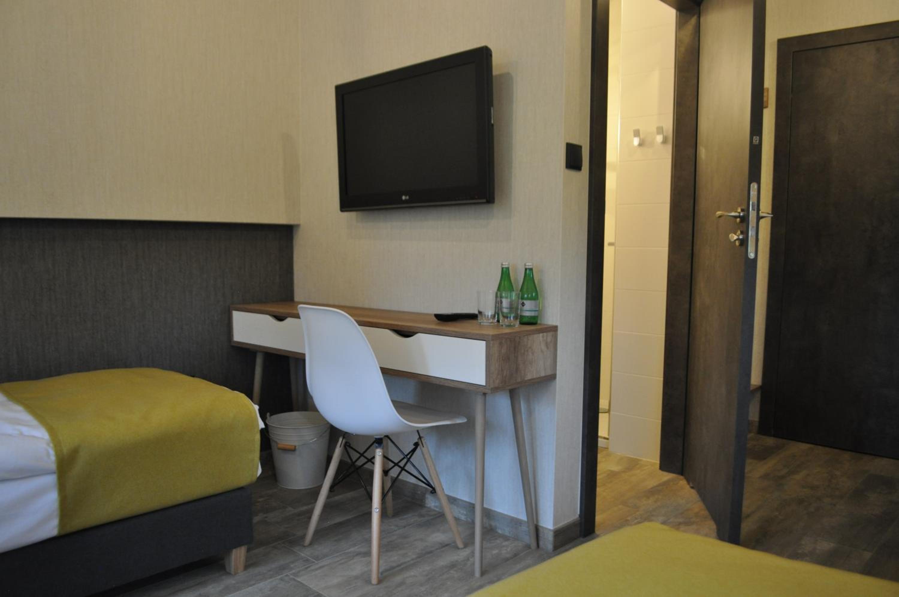 Deluxe Double Room with Shower photo 1